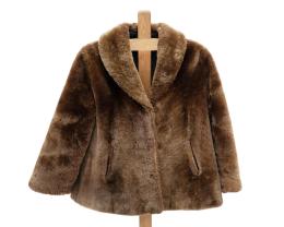 CHAQUETÓN EN PIEL DE MOUTON MARRÓN