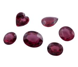 GRANATES RODOLITA, SEIS PIEZAS EN DIFERENTES TALLAS Y TAMAÑOS CON PESO TOTAL DE 8 CT