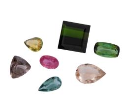 TURMALINAS EN DIFERENTES COLORES , TALLAS Y TAMAÑOS, CON PESO TOTAL DE 8.65 CT