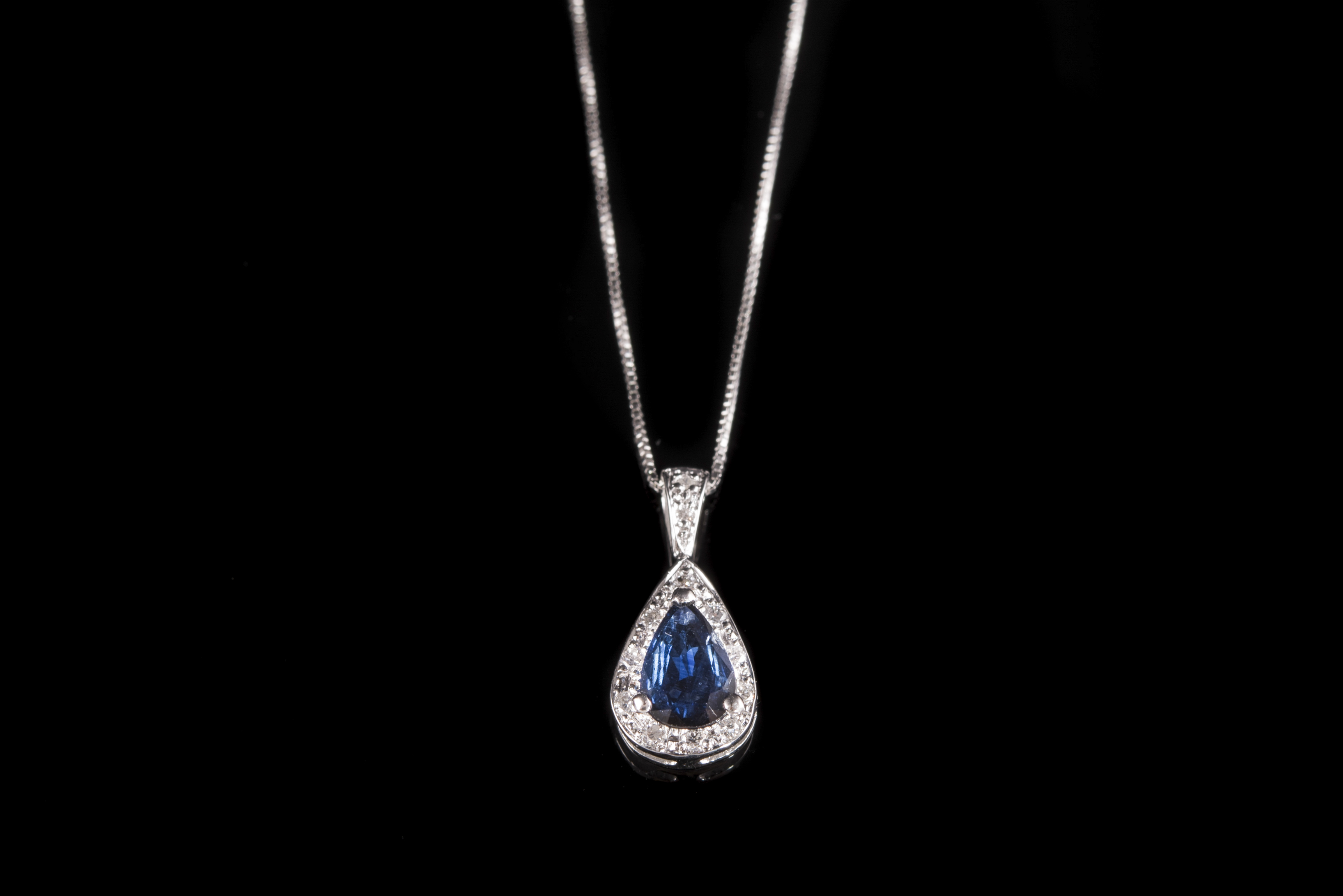Colgante con cadena