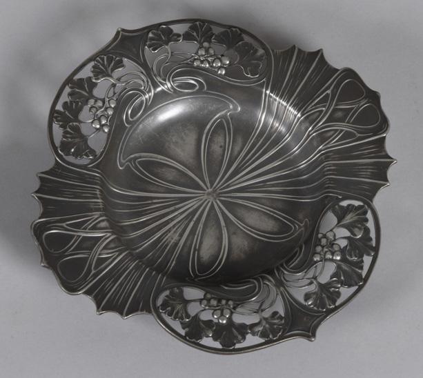 FUENTE ORNAMENTAL JUGENSTIL, WMF, ALEMANIA HACIA 1900