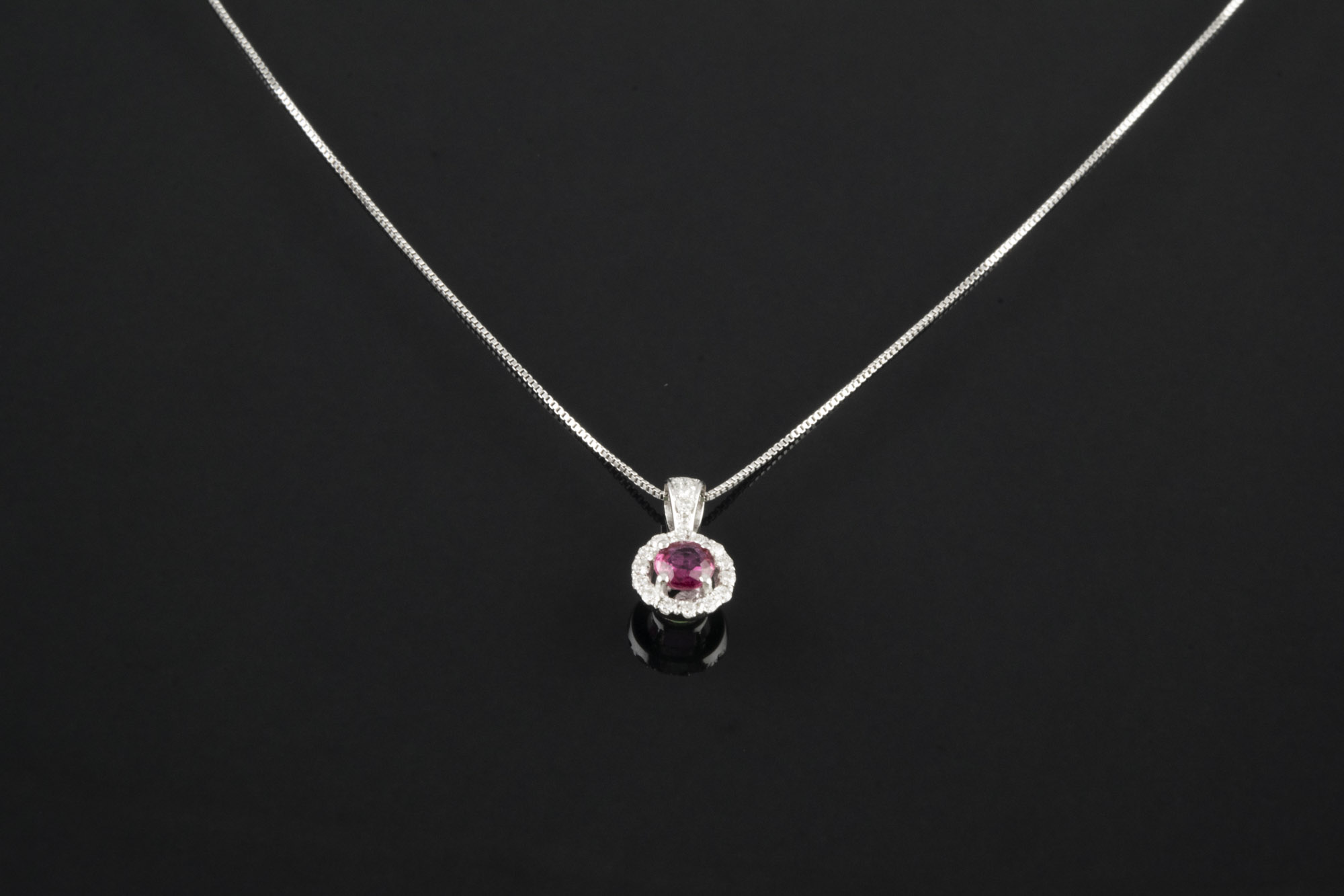 Colgante con cadena