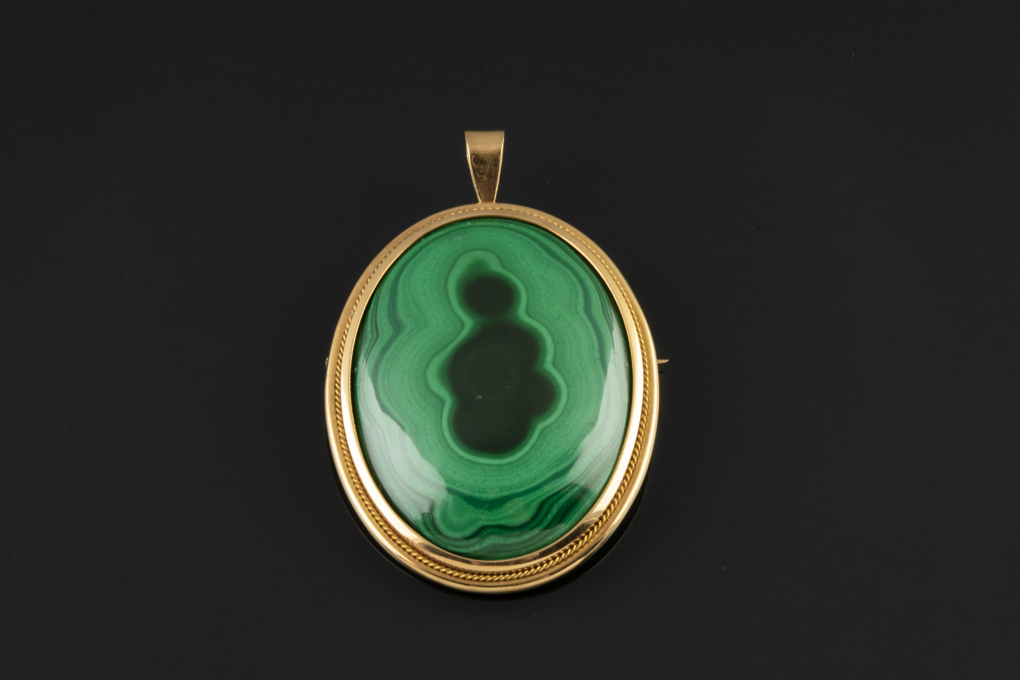 Broche