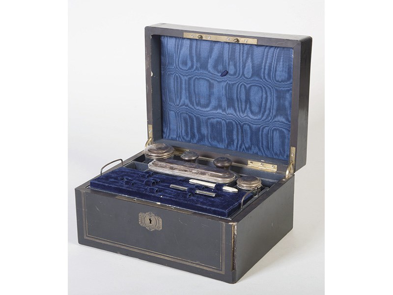 NECESSAIRE DE VIAJE NAPOLEON III,FRANCIA SIGLO XIX