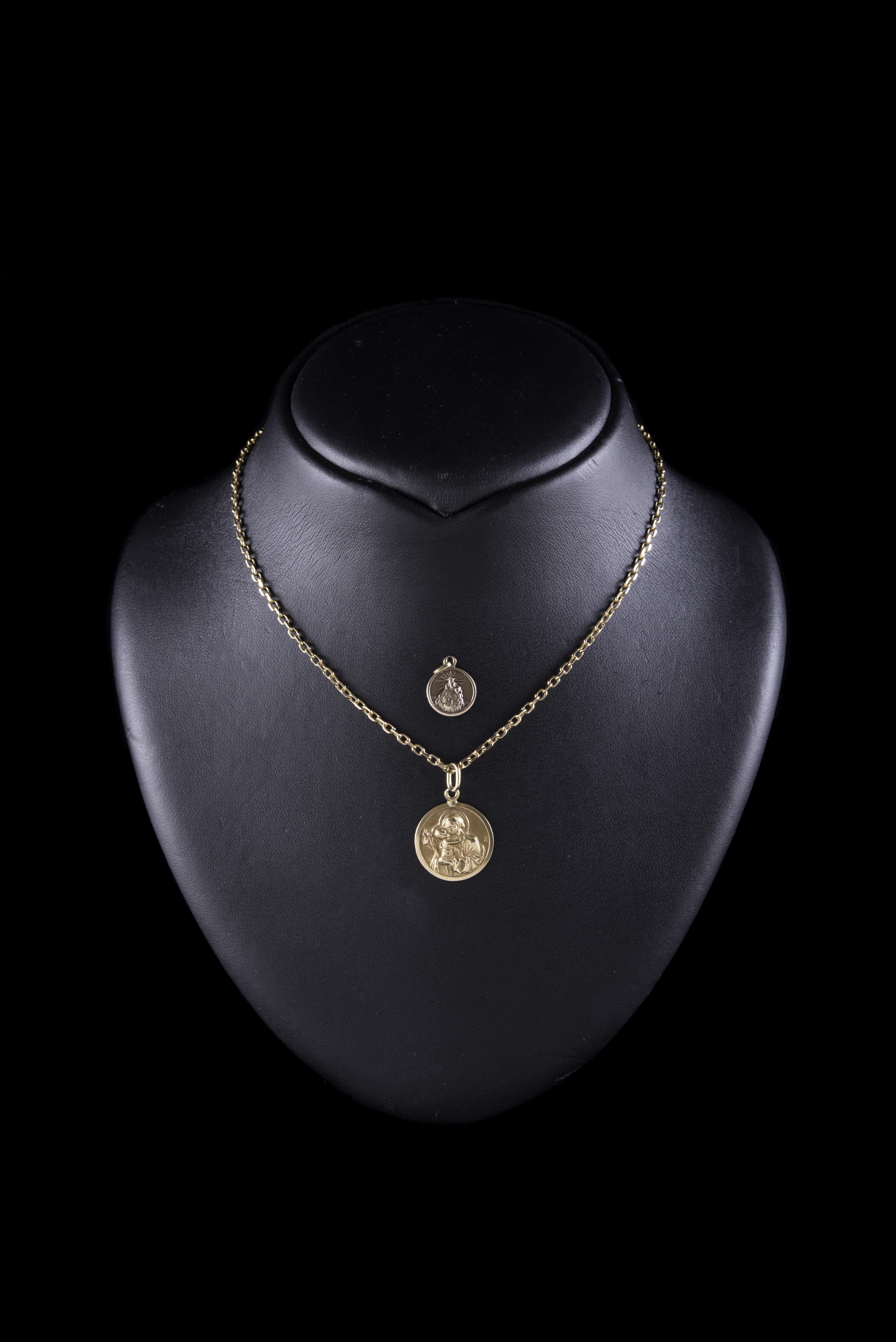 Colgante con cadena