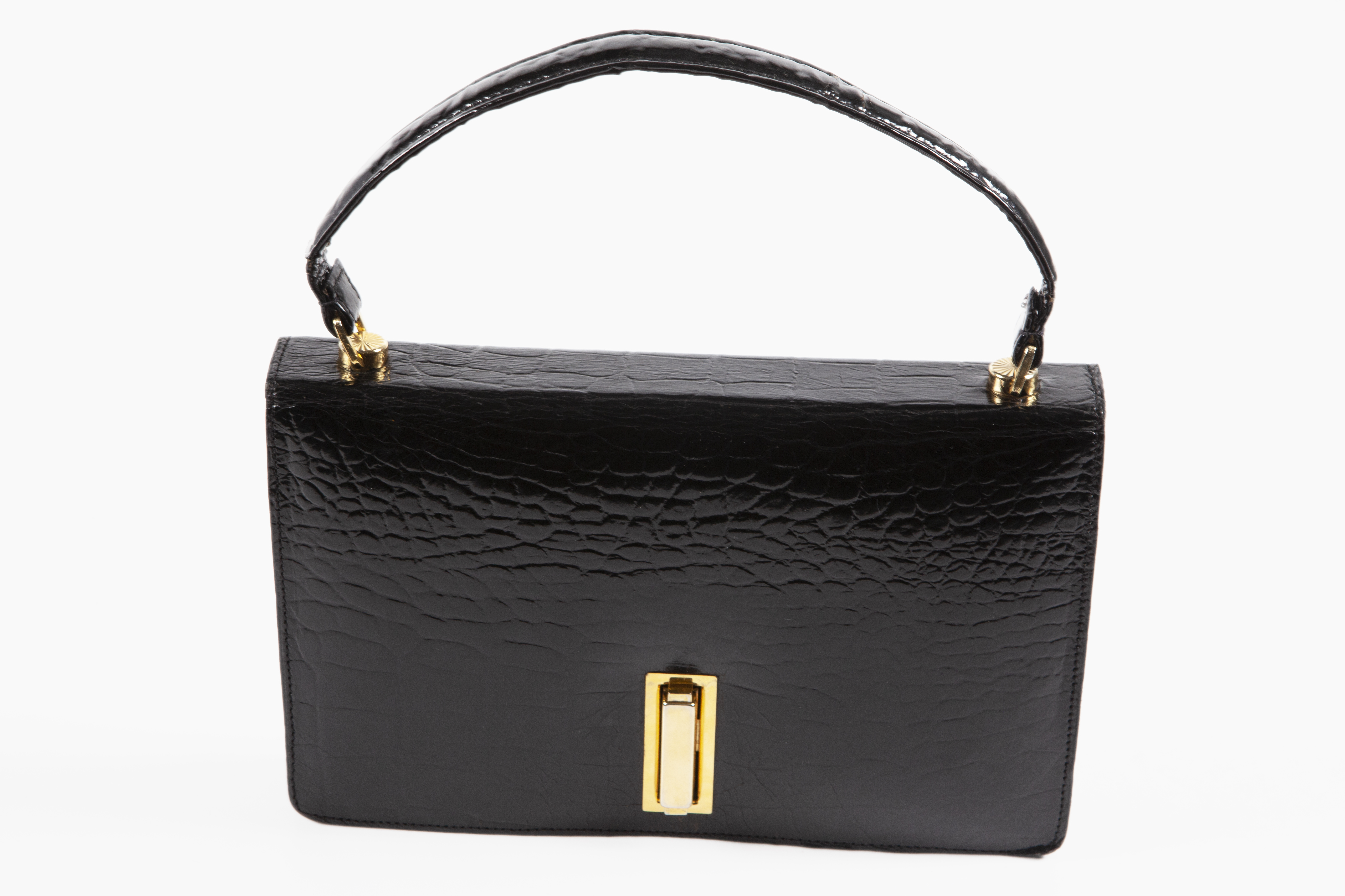 BOLSO DE PIEL NEGRA SIMULANDO PIEL DE COCODRILO, C.1950