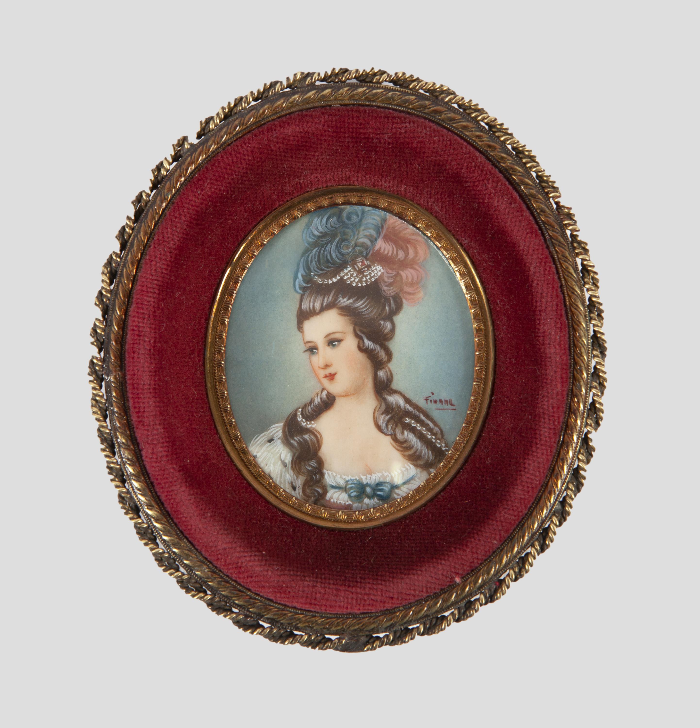 MINIATURA EN MARFIL CON RETRATO DE UNA DAMA , ESCUELA FRANC