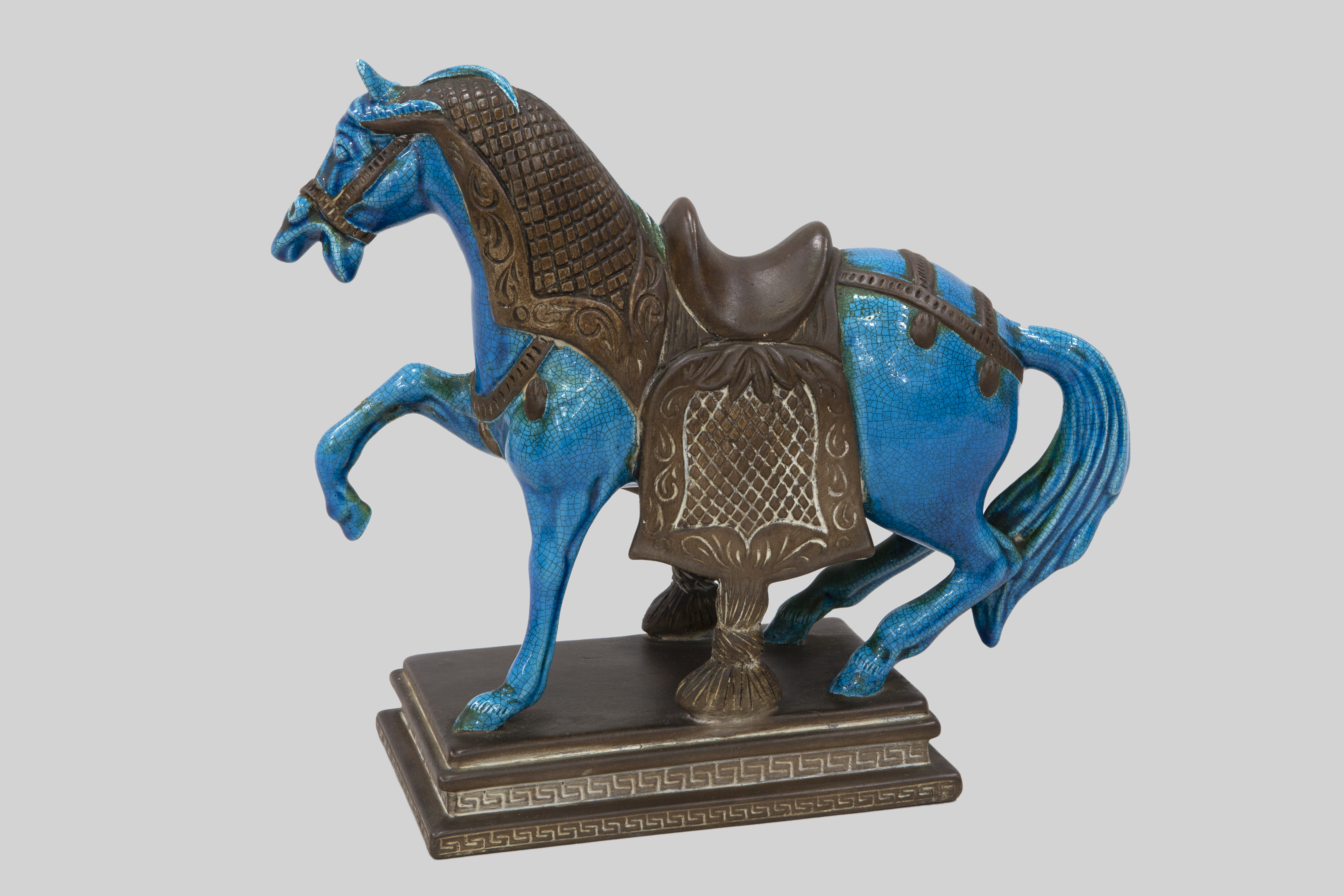 CABALLO AZUL EN CERÁMICA ESMALTADA Y VIDRIADA. CHINA, SIGLO