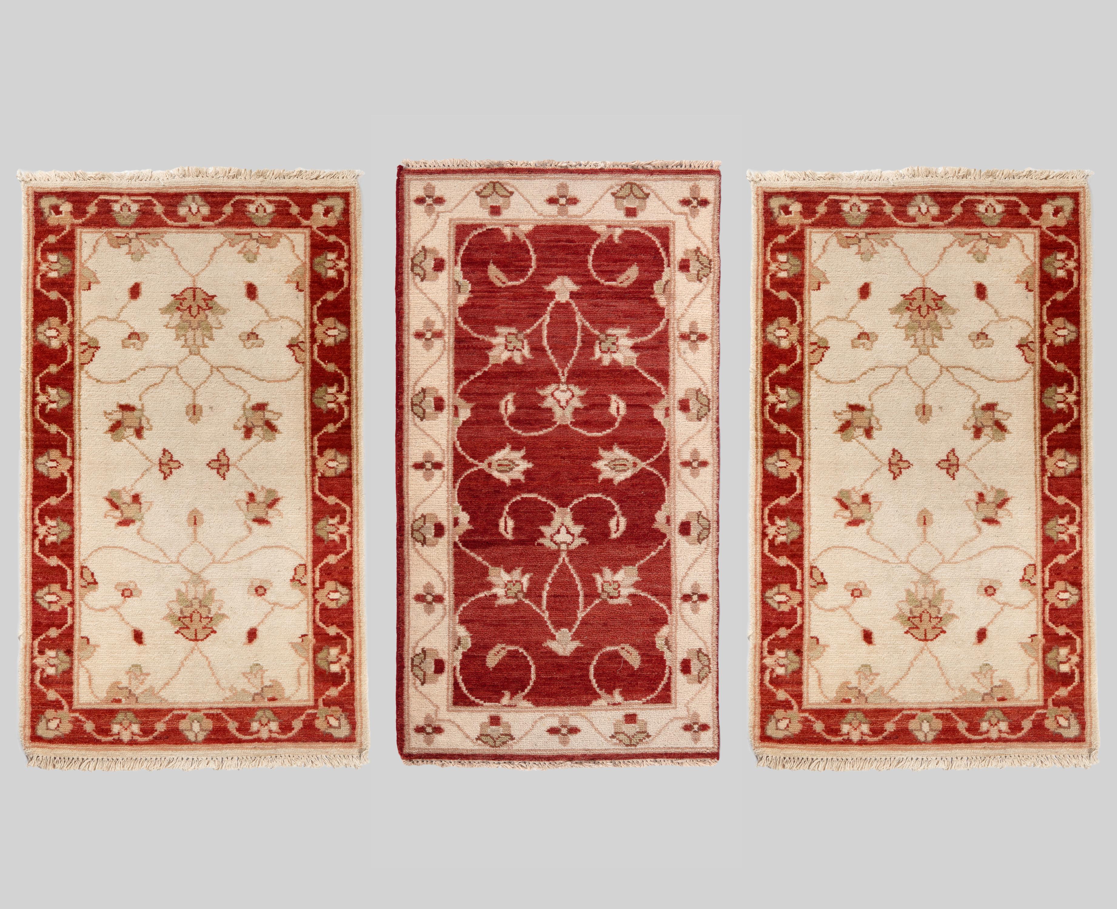 CONJUNTO DE TRES ALFOMBRAS DE LANA