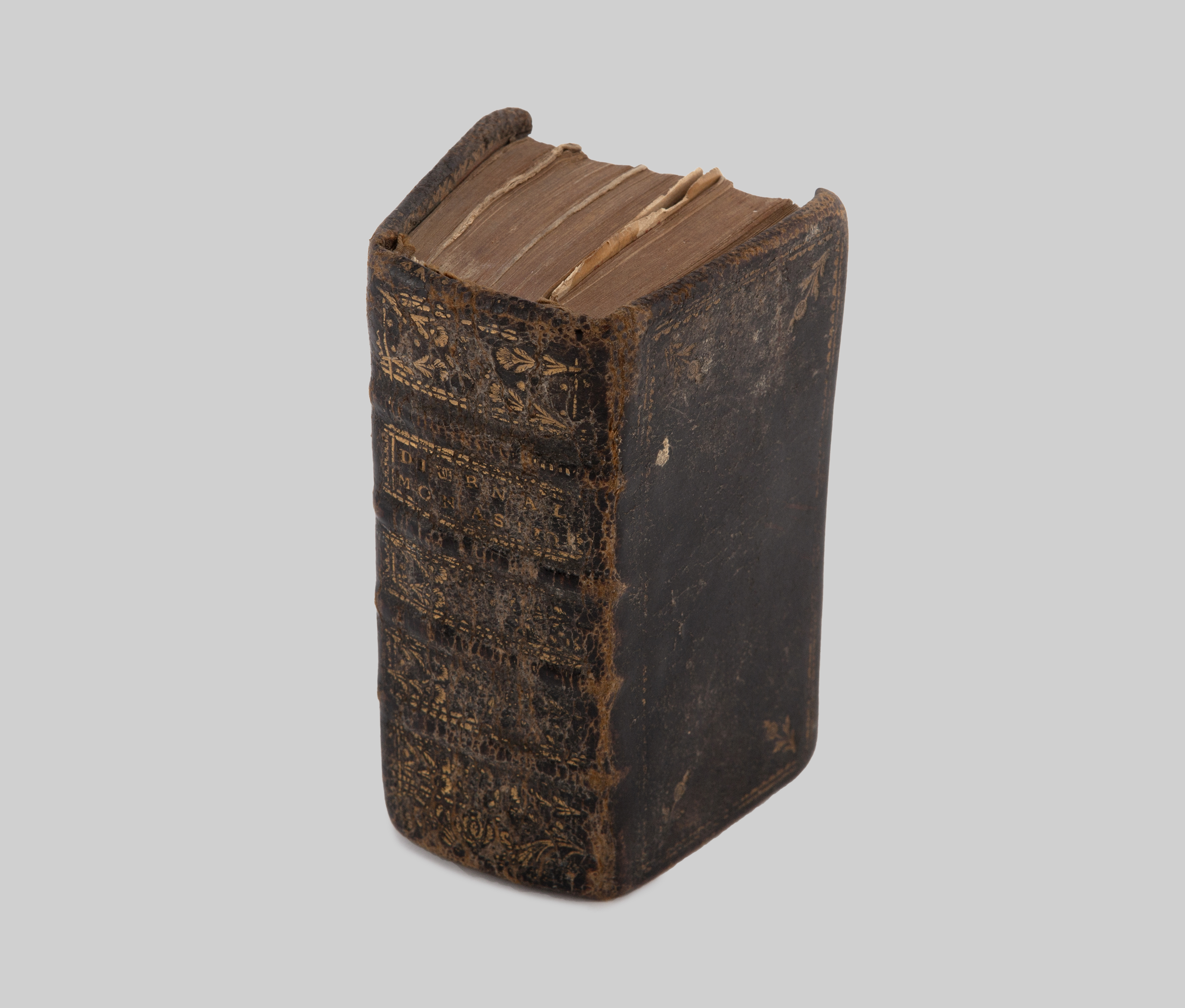 LIBRO DE OFICIO CANÓNICO. 1ª Edición de 1701 del "Le diurna