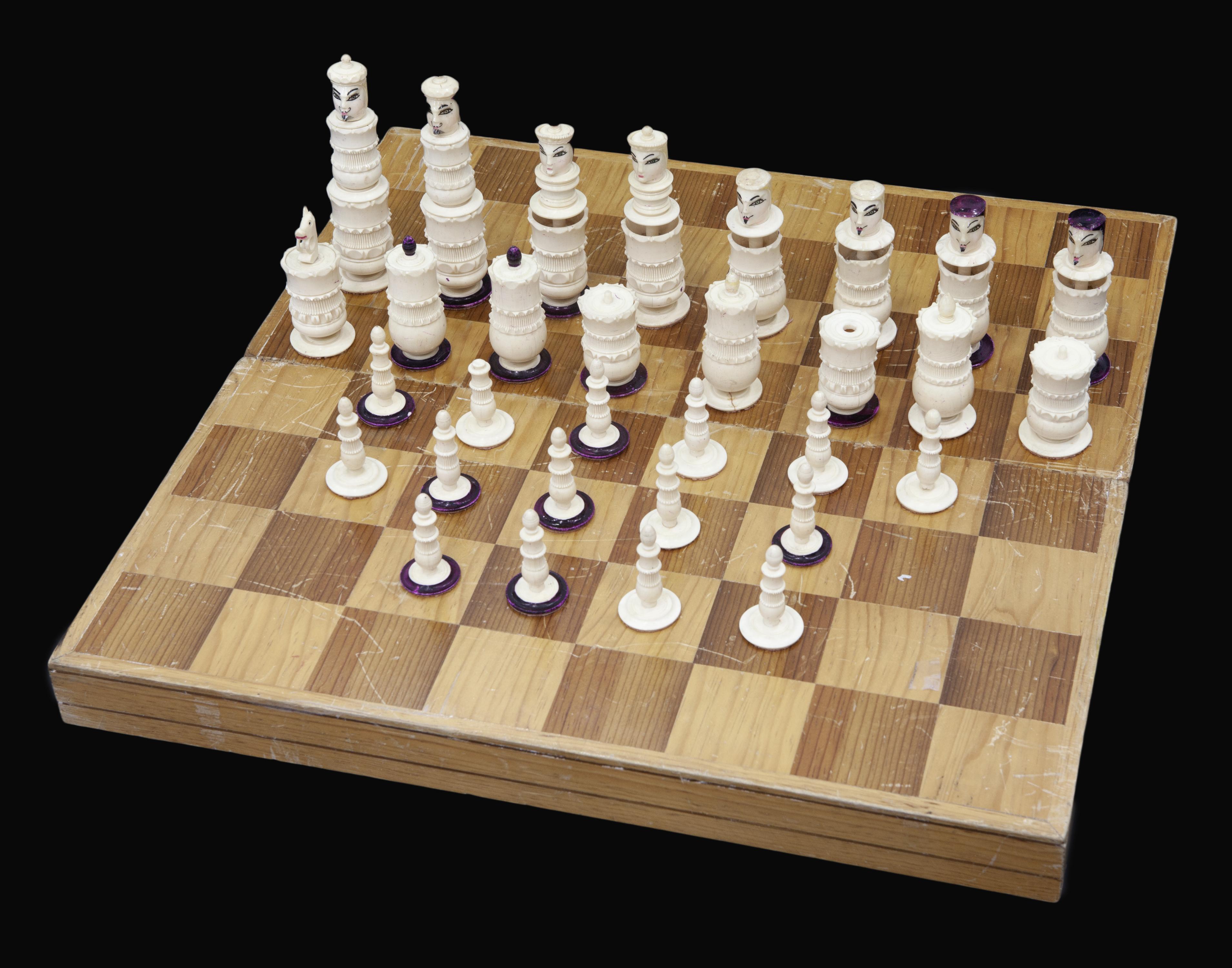 JUEGO DE AJEDREZ CHINO DE MARFIL S.XIX