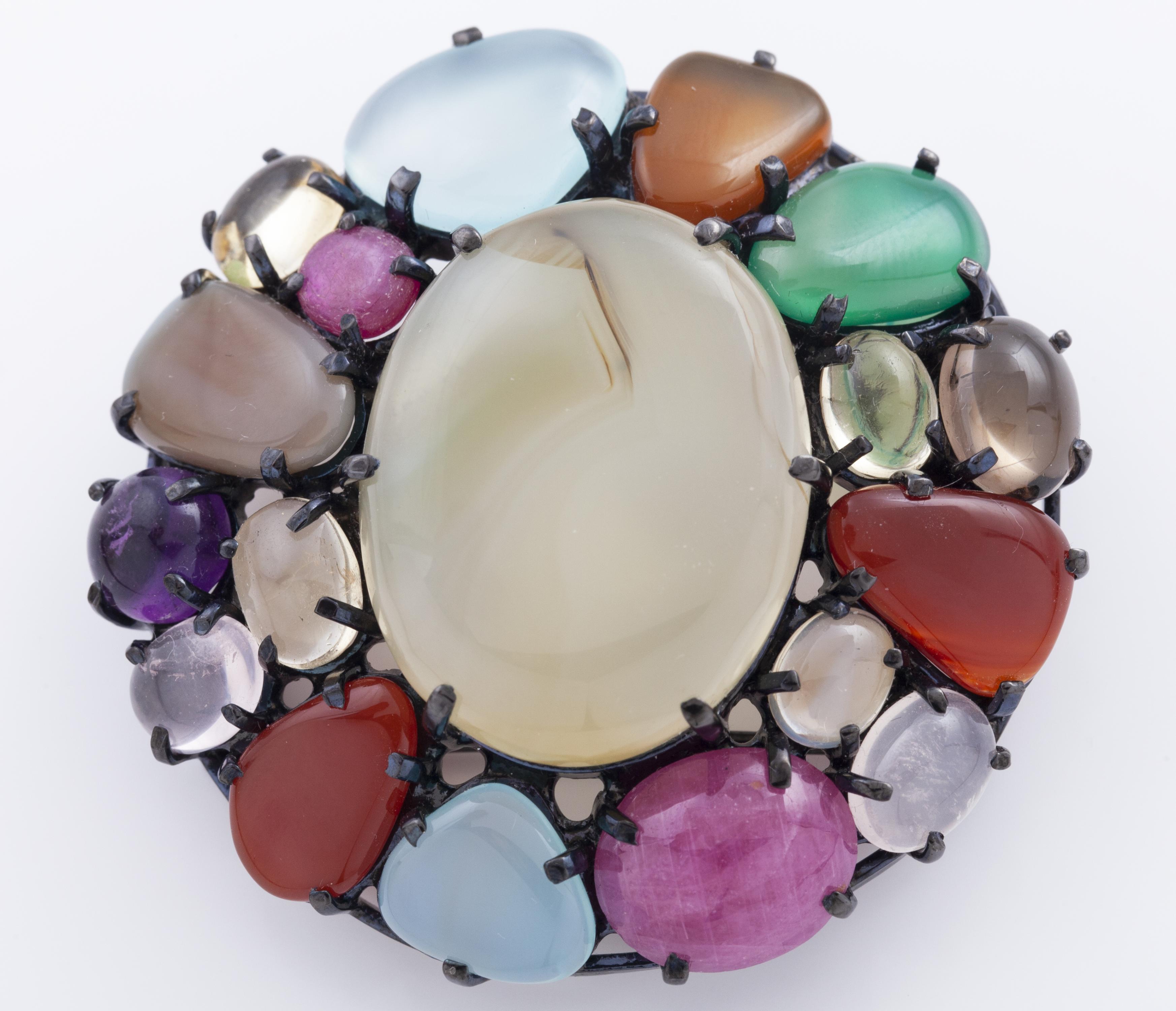 Broche
