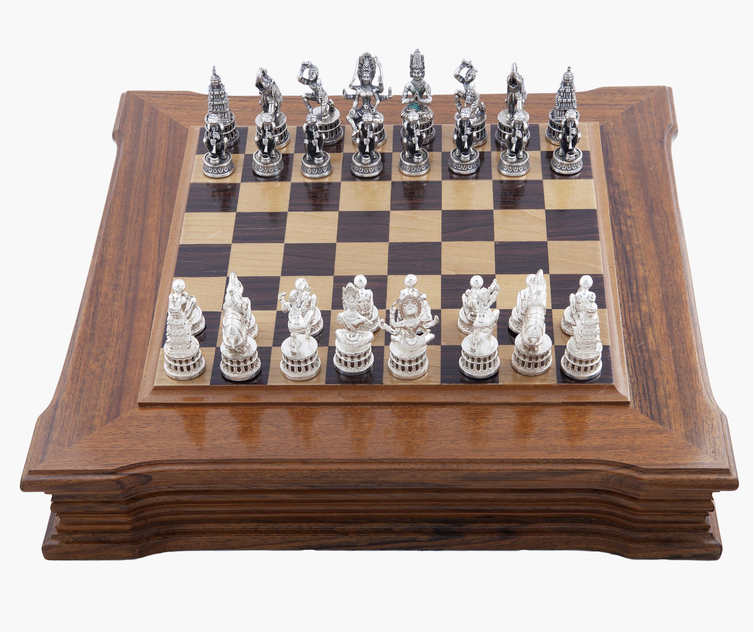 JUEGO DE AJEDREZ EN ROBLE 42 x 42 cm