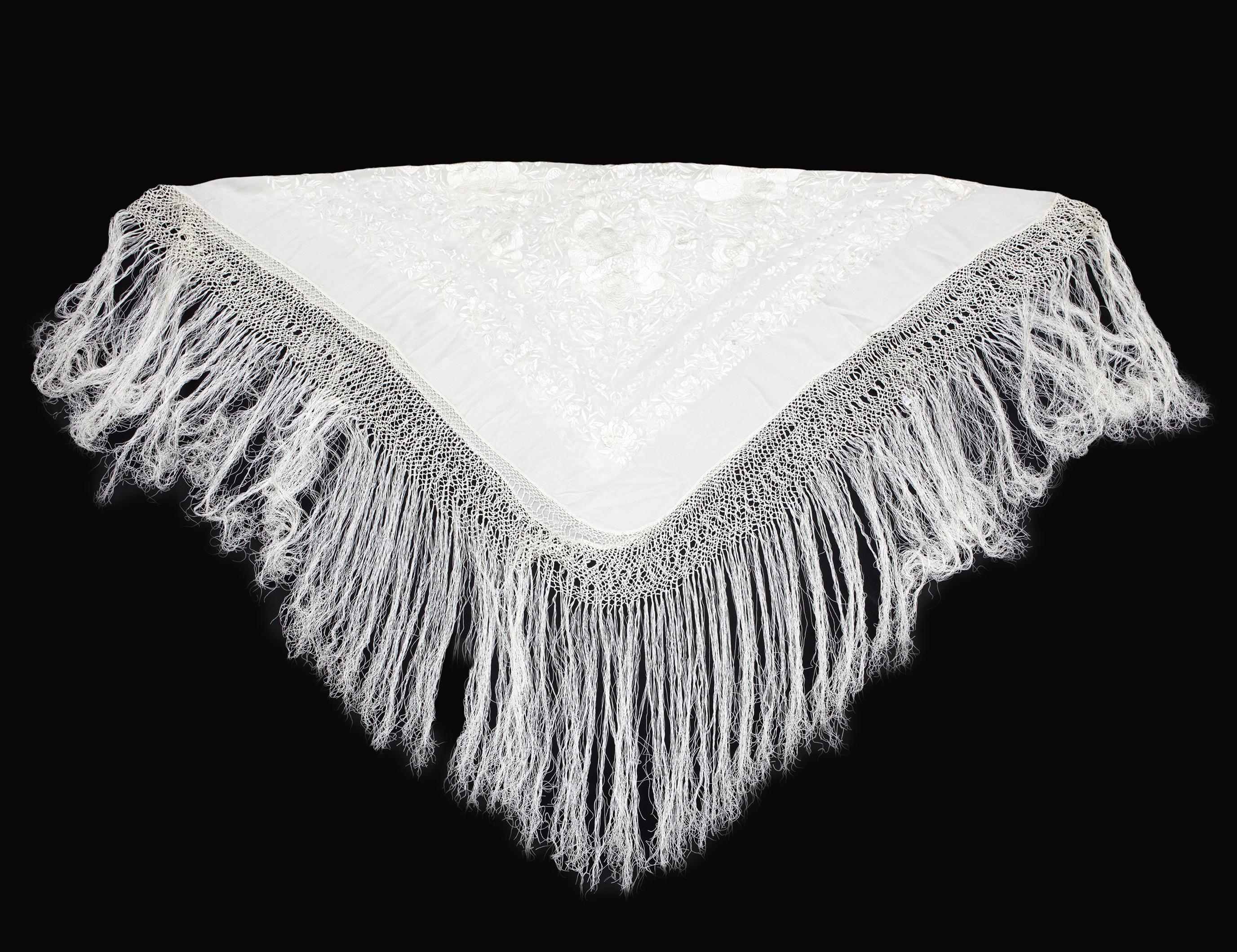 MANTÓN DE MANILA DE SEDA EN TONO CREMA