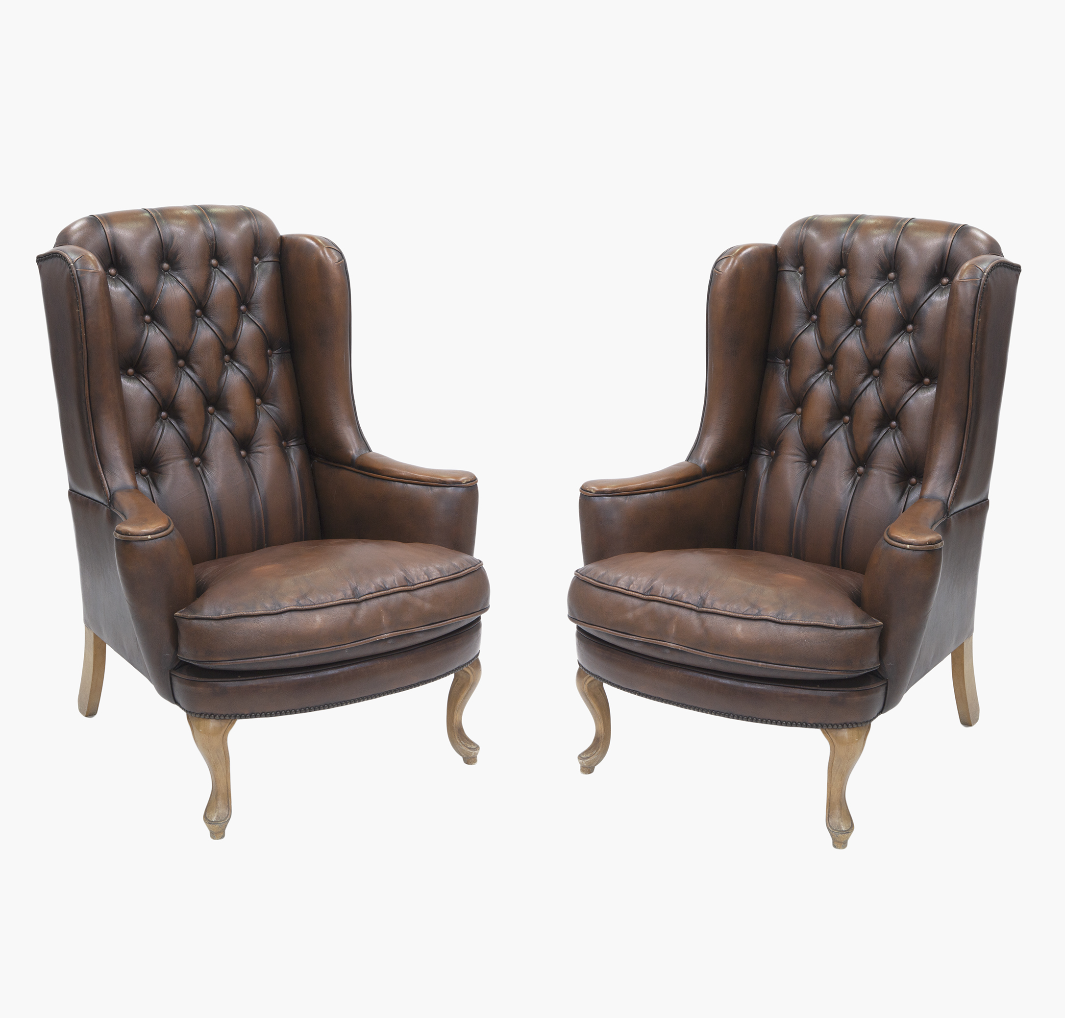 PAREJA DE SILLONES ESTILO CHESTER EN POLIPIEL. SEGUNDA MITA