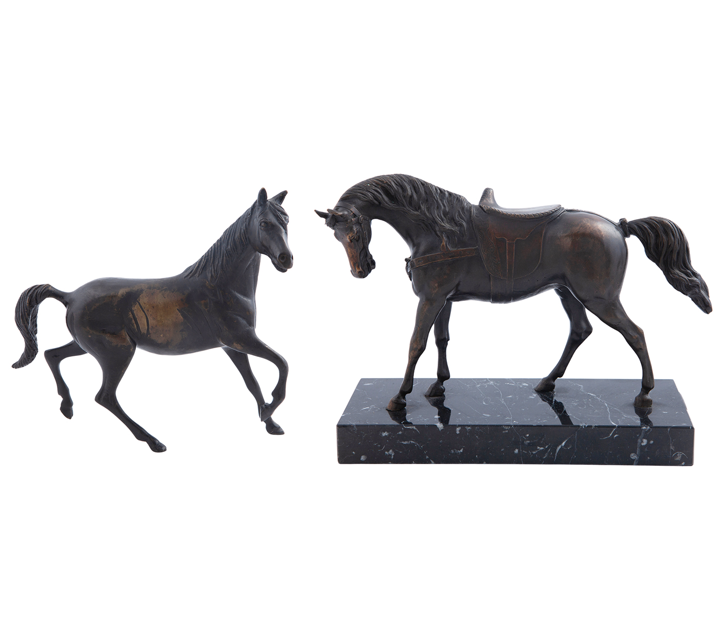 PAREJA DE CABALLOS EN METAL