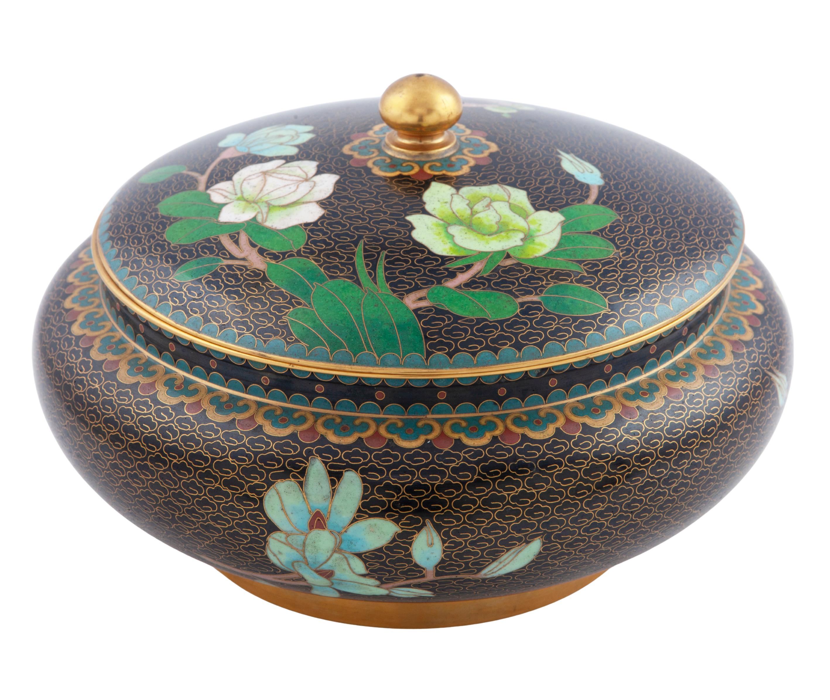 CUENCO CON TAPA EN ESMALTE CLOISSONÉ