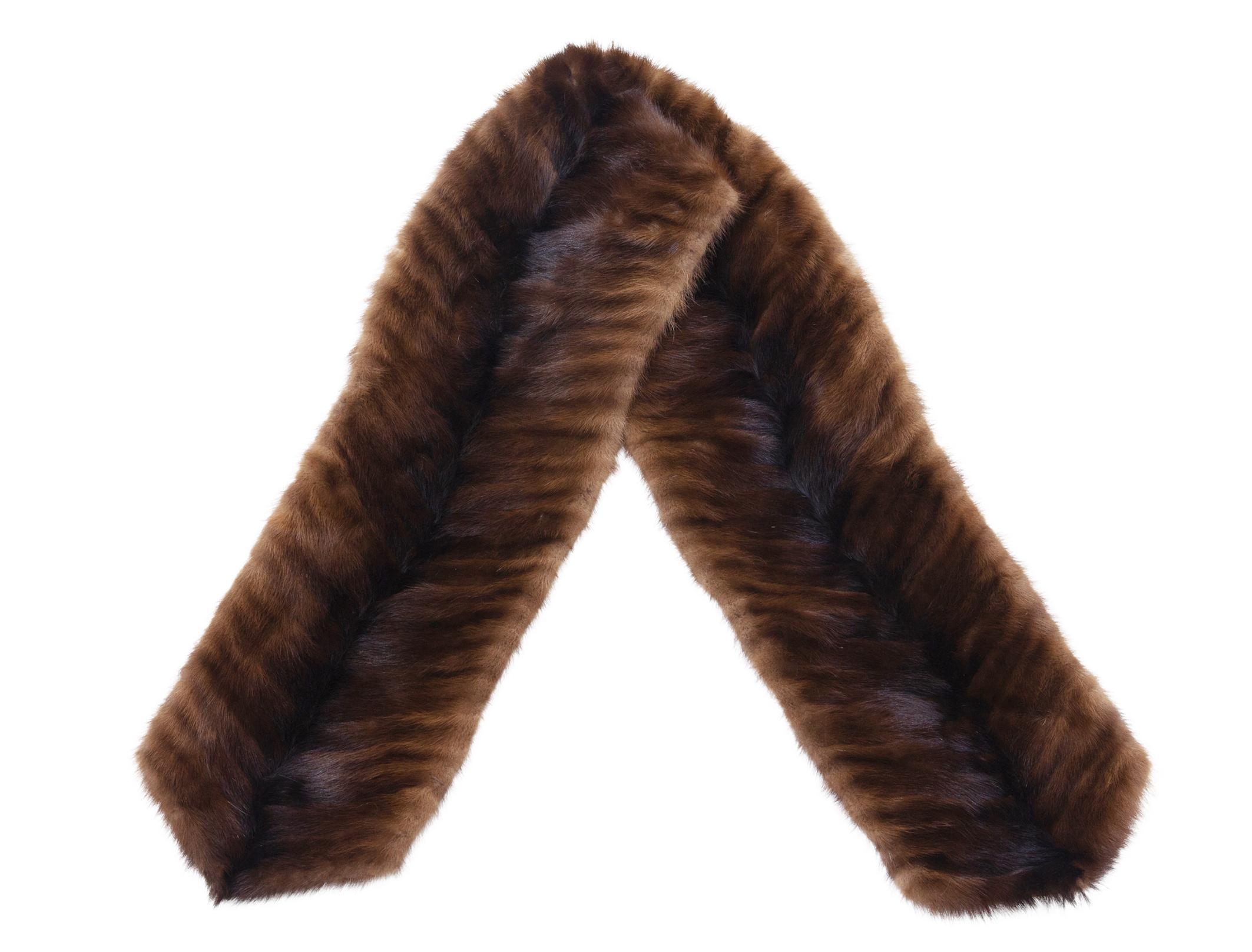 ESTOLA EN PIEL DE VISÓN CON FORRO