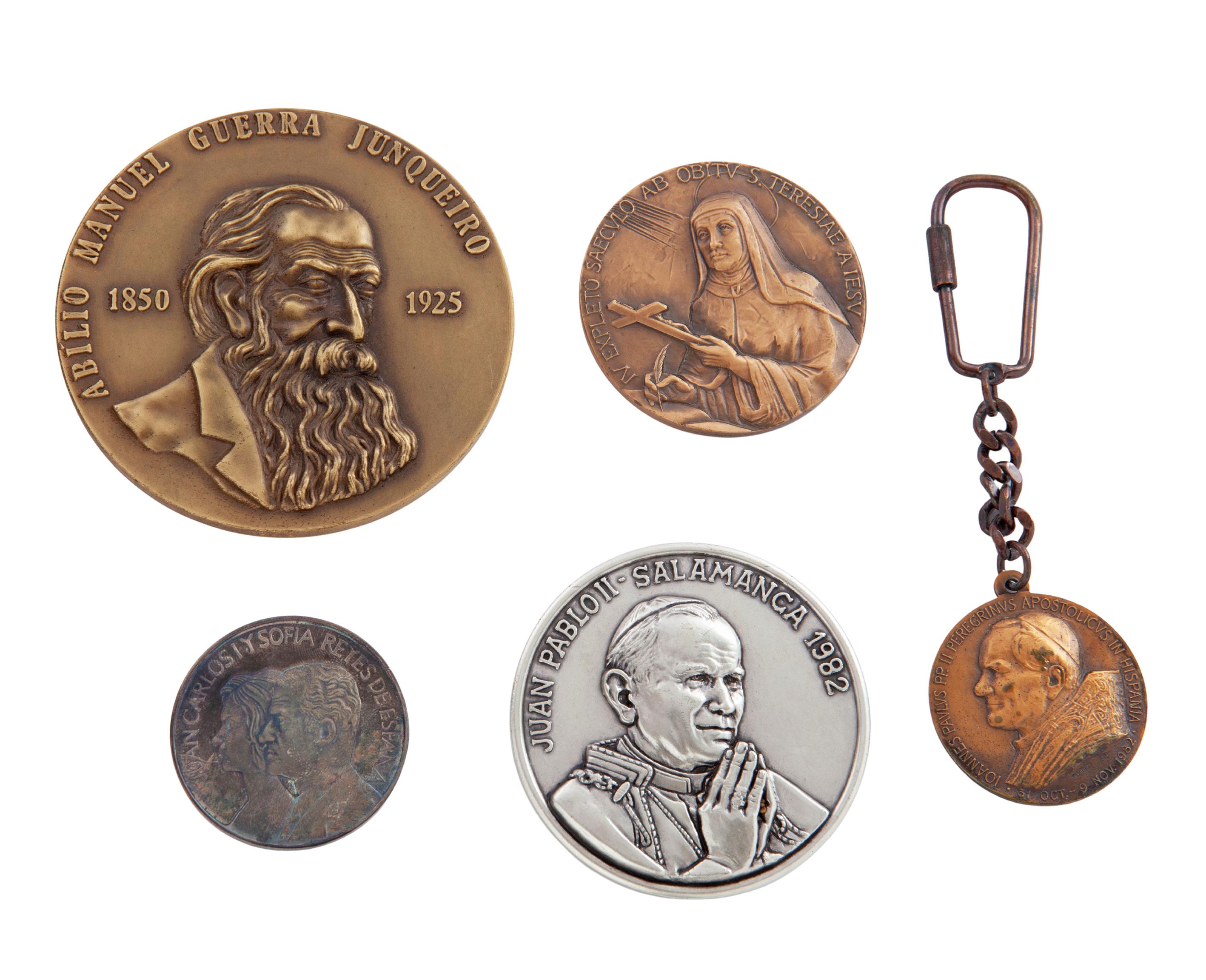 LOTE DE CINCO MONEDAS CONMEMORATIVAS