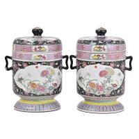 ESCUELA CHINA, SIGLO XX. Pareja de tibores Familia Rosa.
