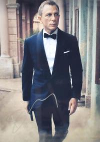 Nicola Dove (New Zealand) James Bond: Sin tiempo para morir