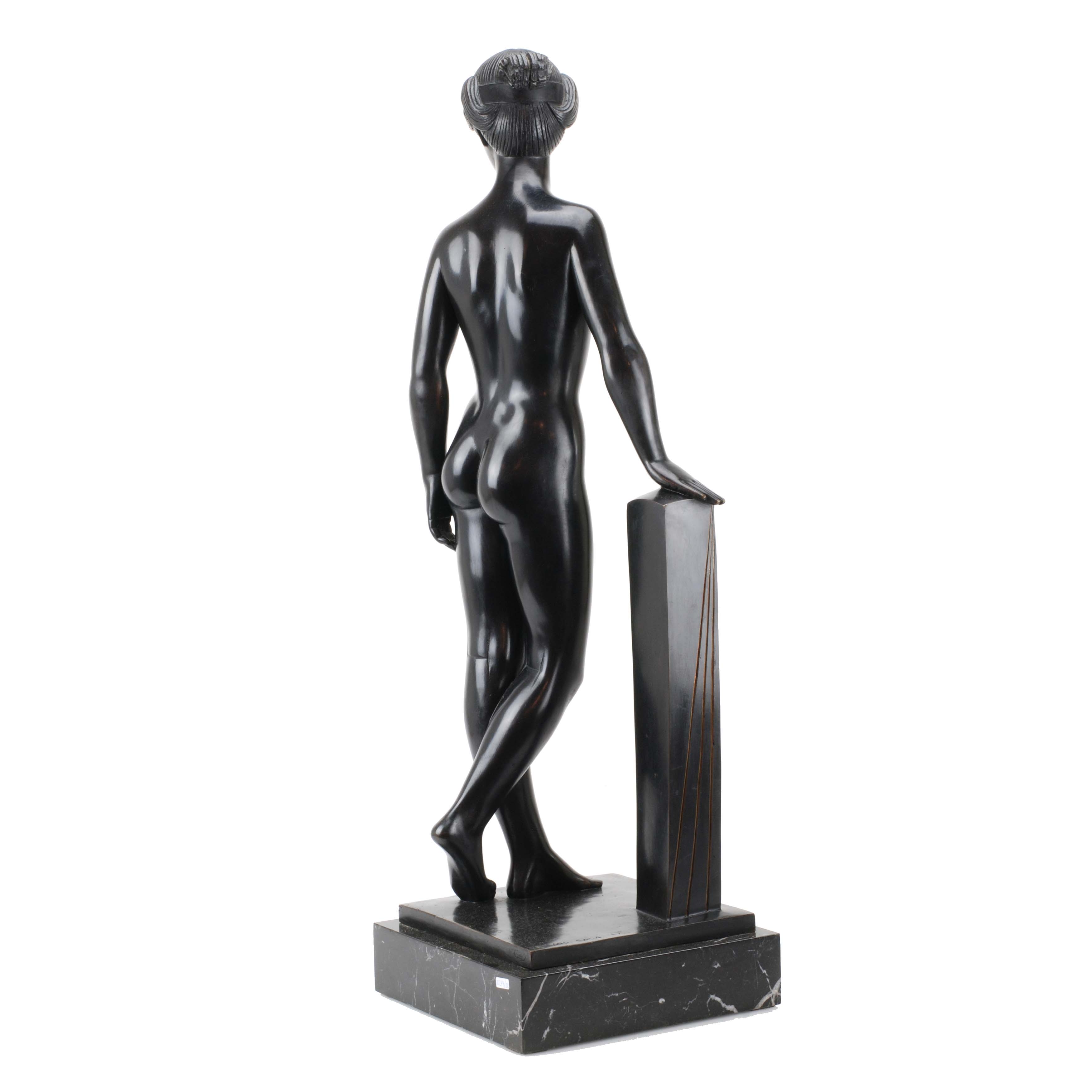 RICARD SALA I OLIVELLA (1927-2009), Una joven., Bronce.