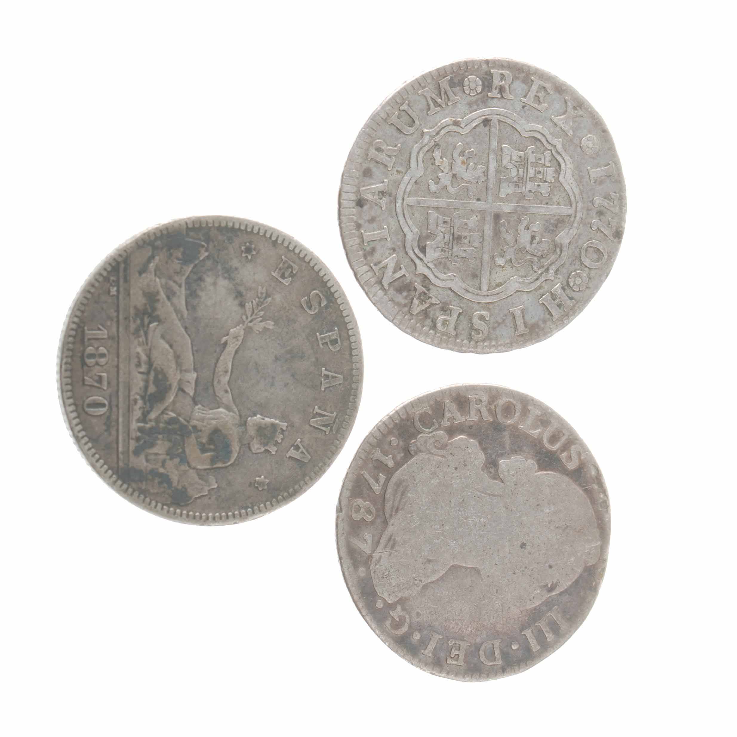 Tres monedas españolas en plata S XVIII Y XIX.