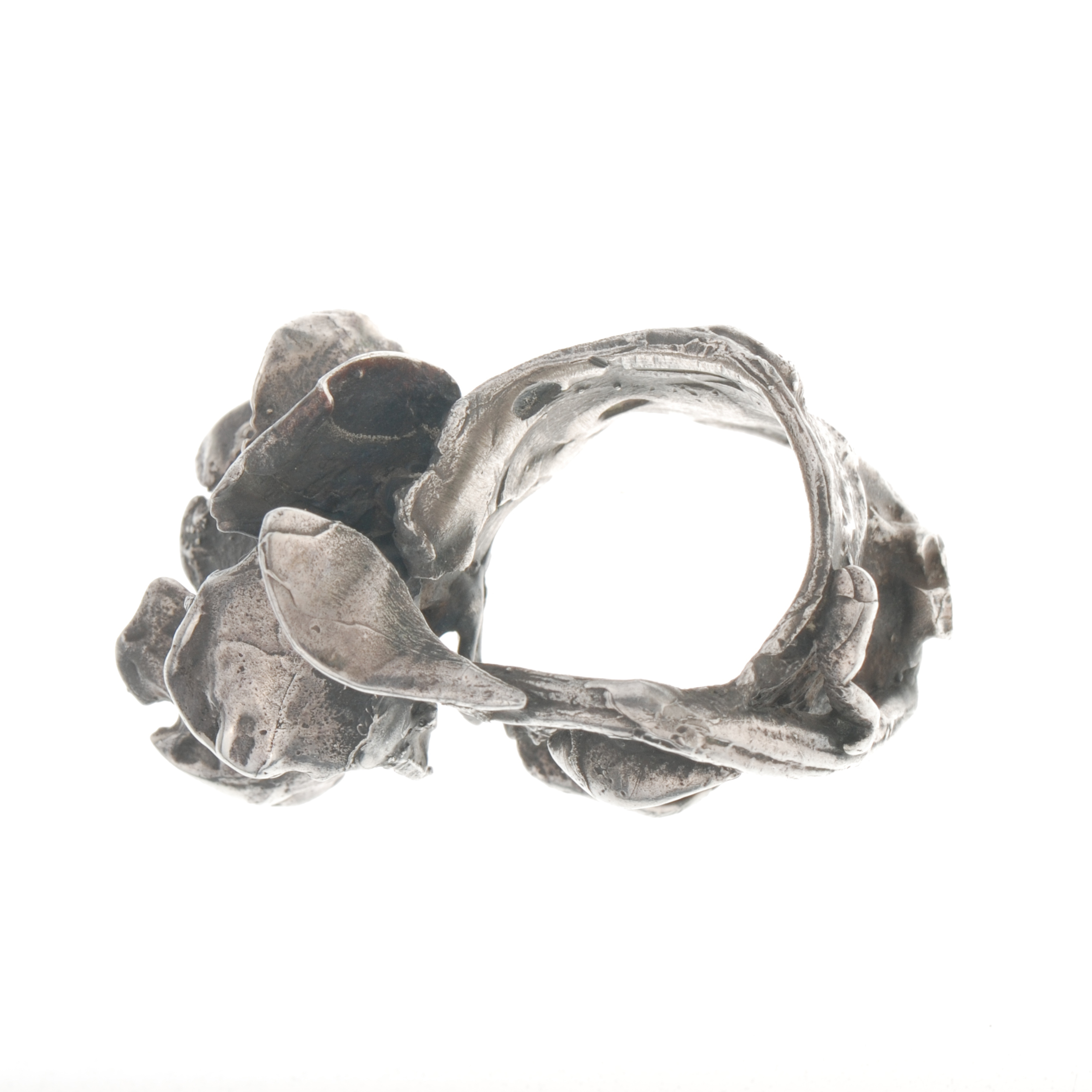 JOAN JOSEP THARRATS VIDAL (1918-2001). Anillo floral.