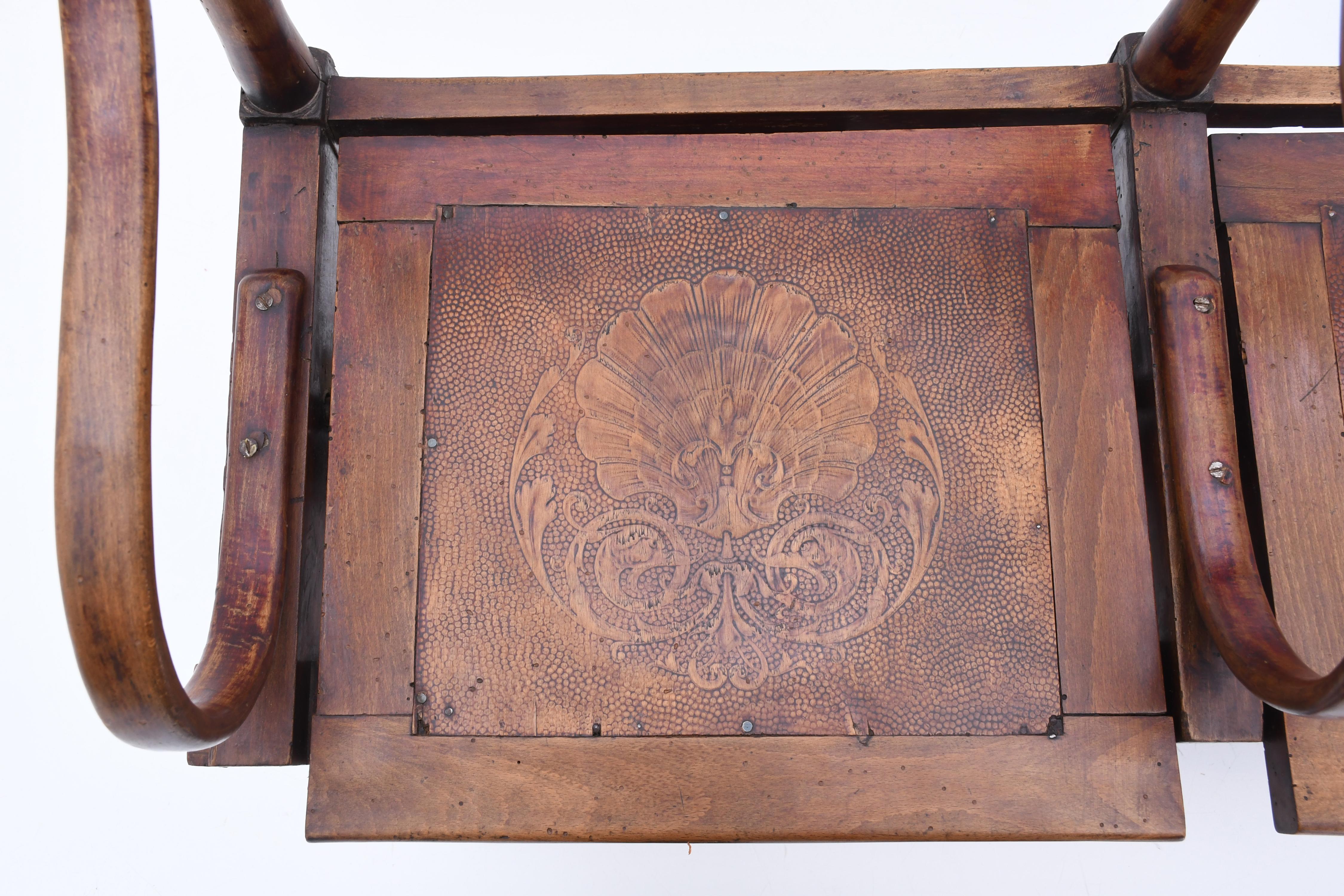 BANCO DE TEATRO DE TRES ASIENTOS "CH. WALLNER MONTHAIRONS",