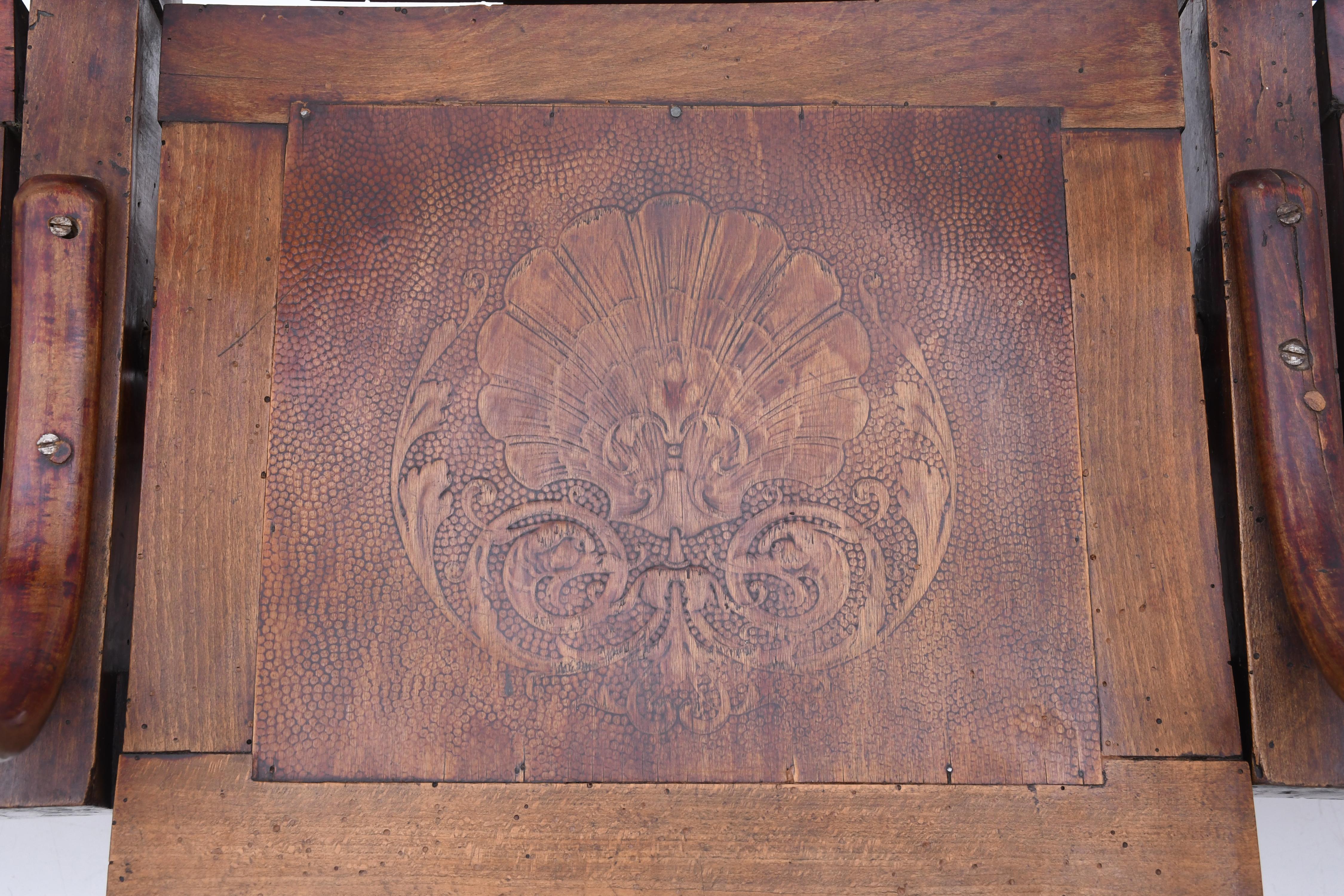 BANCO DE TEATRO DE TRES ASIENTOS "CH. WALLNER MONTHAIRONS",