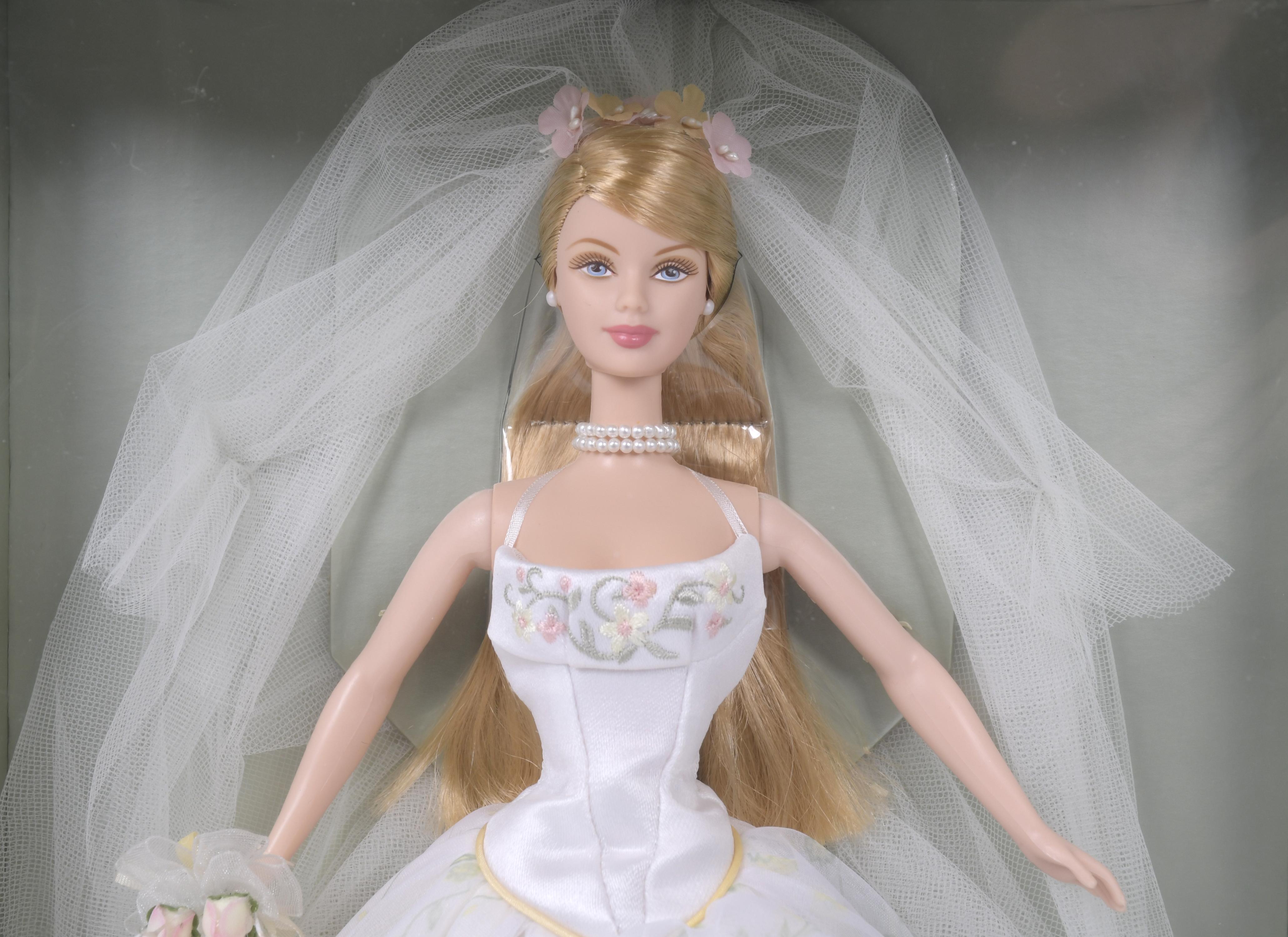 MATTEL. MUÑECA BARBIE MODELO "ROMANTIC WEDDING" DE LA COLEC