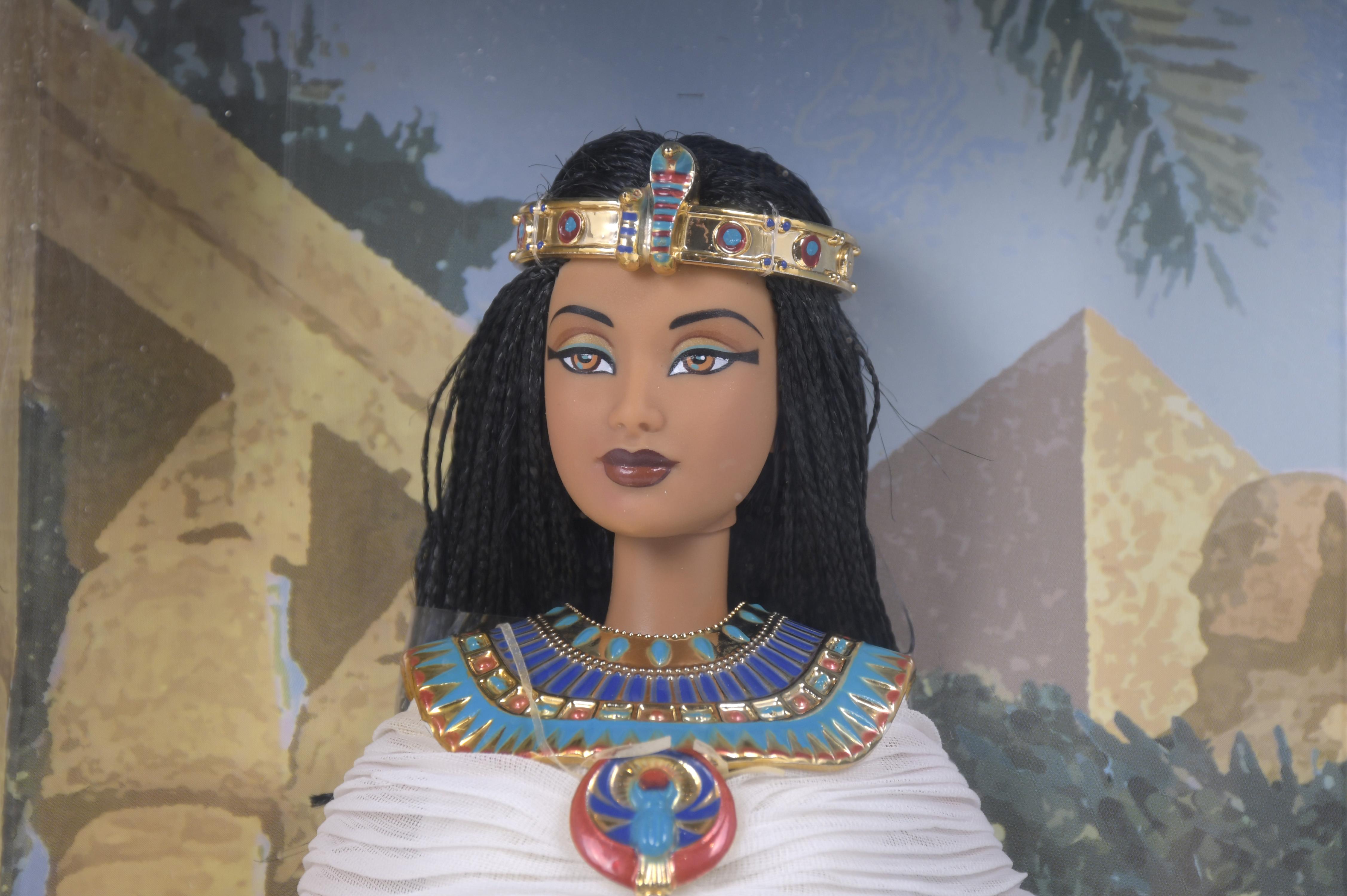 MATTEL. MUÑECA BARBIE MODELO "PRINCESS OF THE NILE" DE LA C