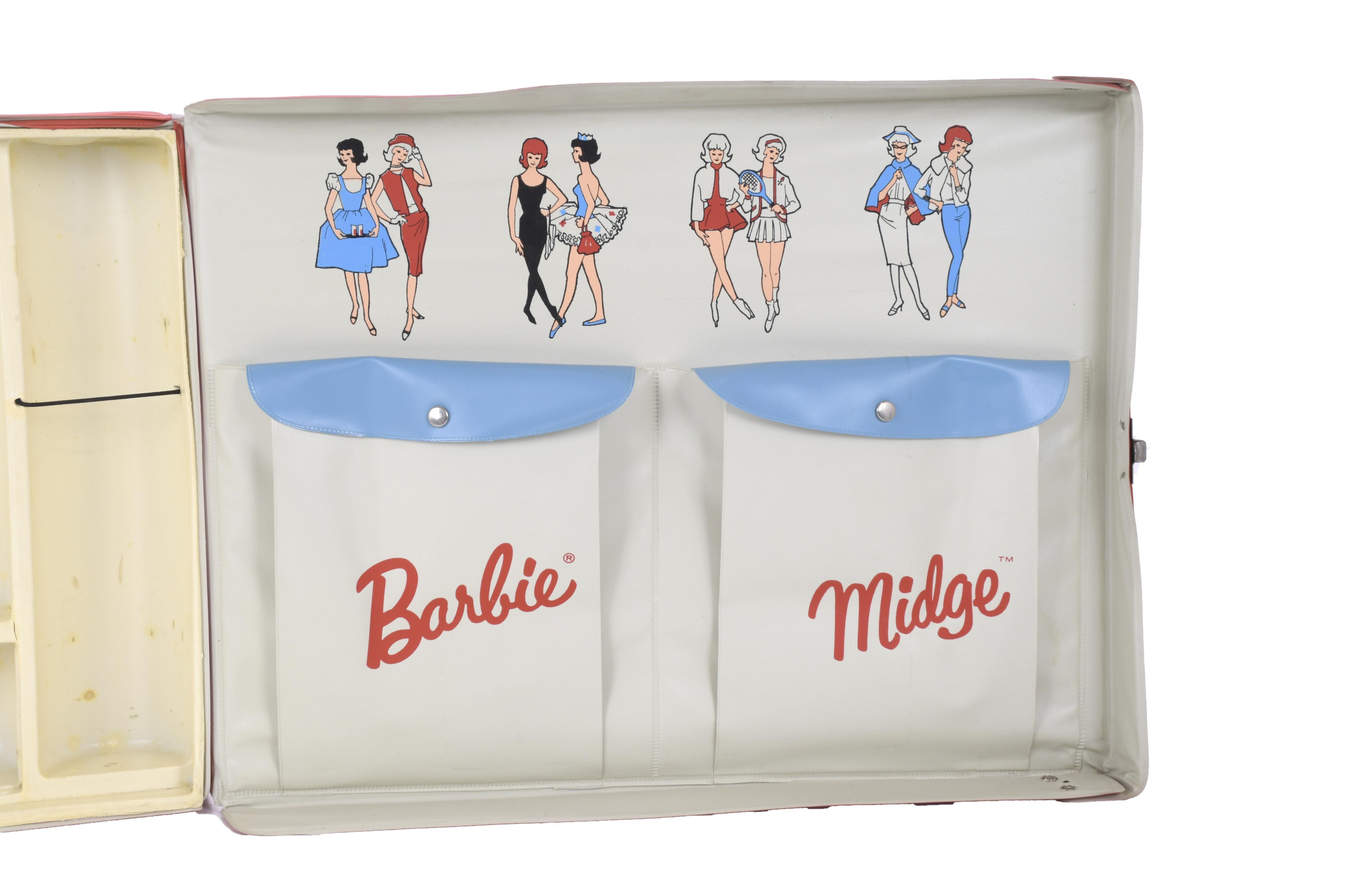 MATTEL. MALETÍN PARA MUÑECA BARBIE Y MUÑECA MIDGE Y SUS COM