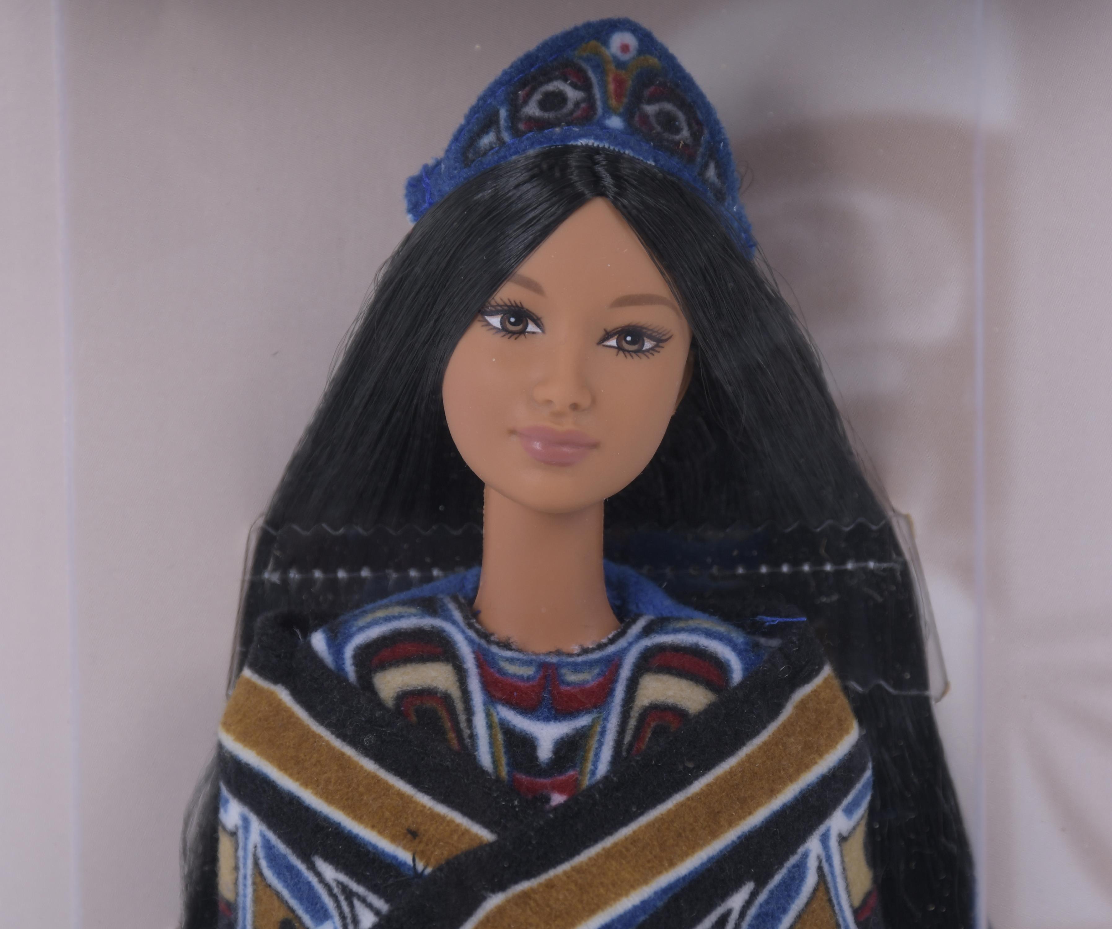 MATTEL. MUÑECA BARBIE MODELO "NORTHWEST COAST NATIVE AMERIC