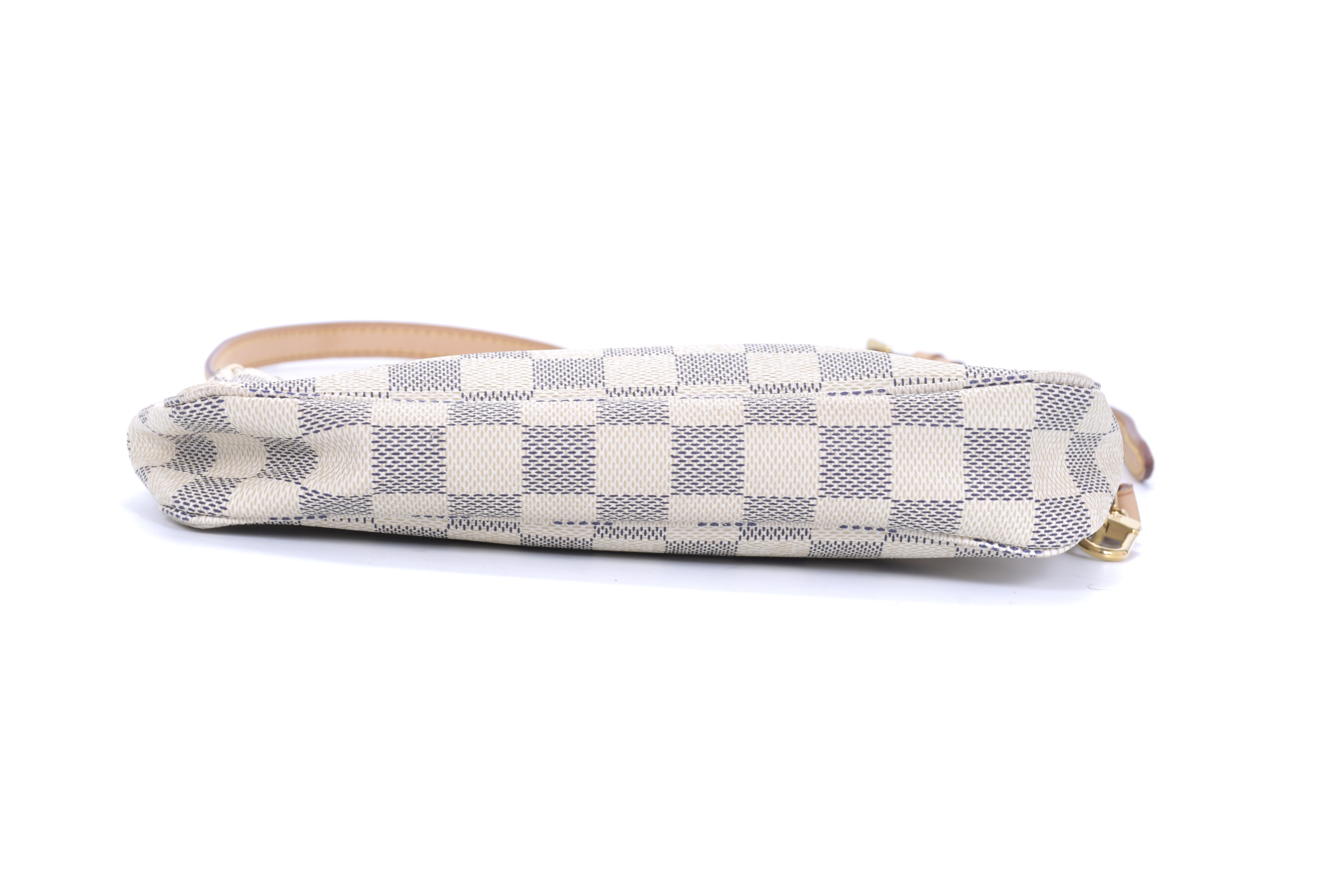 LOUIS VUITTON. BOLSO MODELO "POCHETTE ACCESSOIRE", PPS. SIG