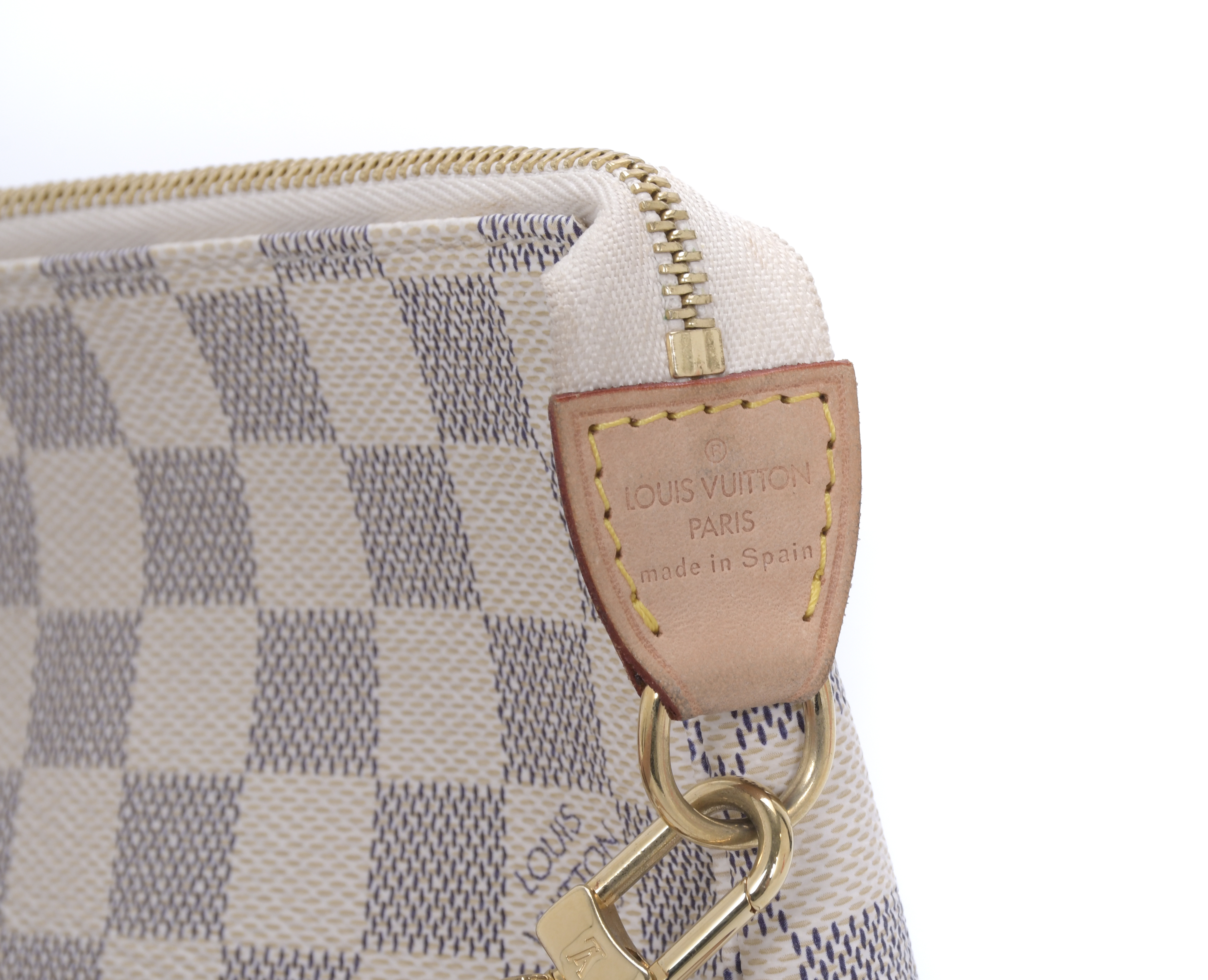 LOUIS VUITTON. BOLSO MODELO "POCHETTE ACCESSOIRE", PPS. SIG