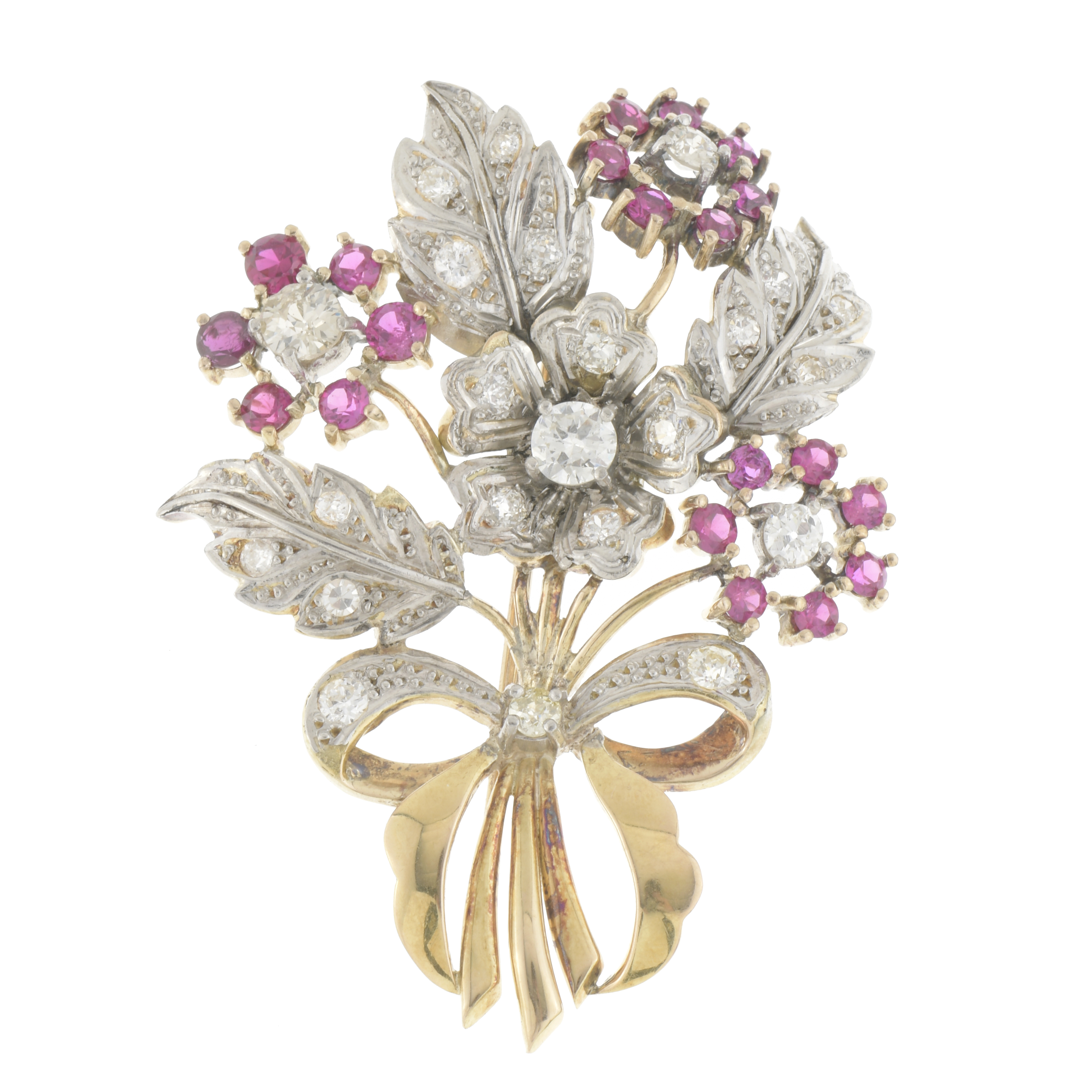 BROCHE FLORAL CON PEDRERÍA. 