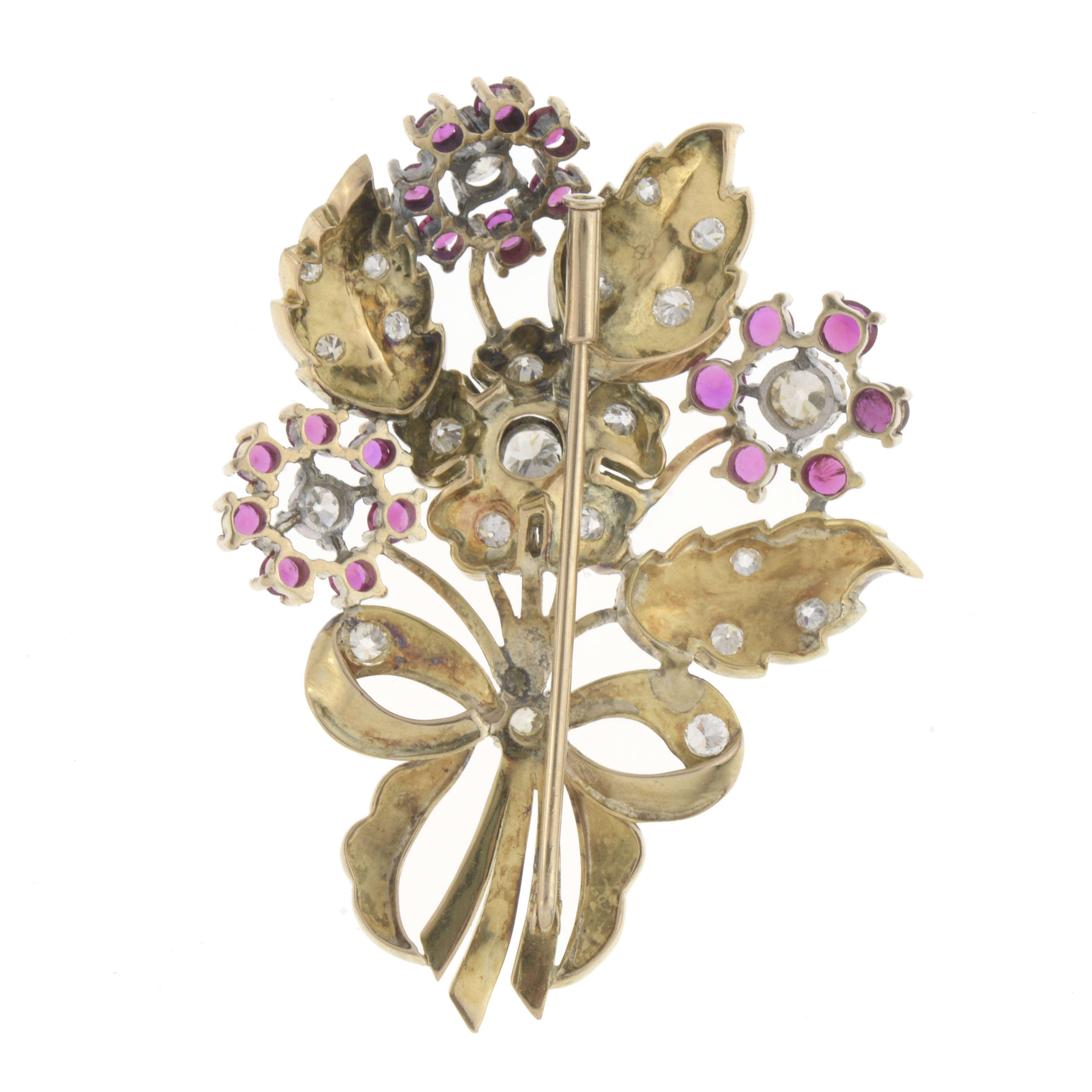 BROCHE FLORAL CON PEDRERÍA. 