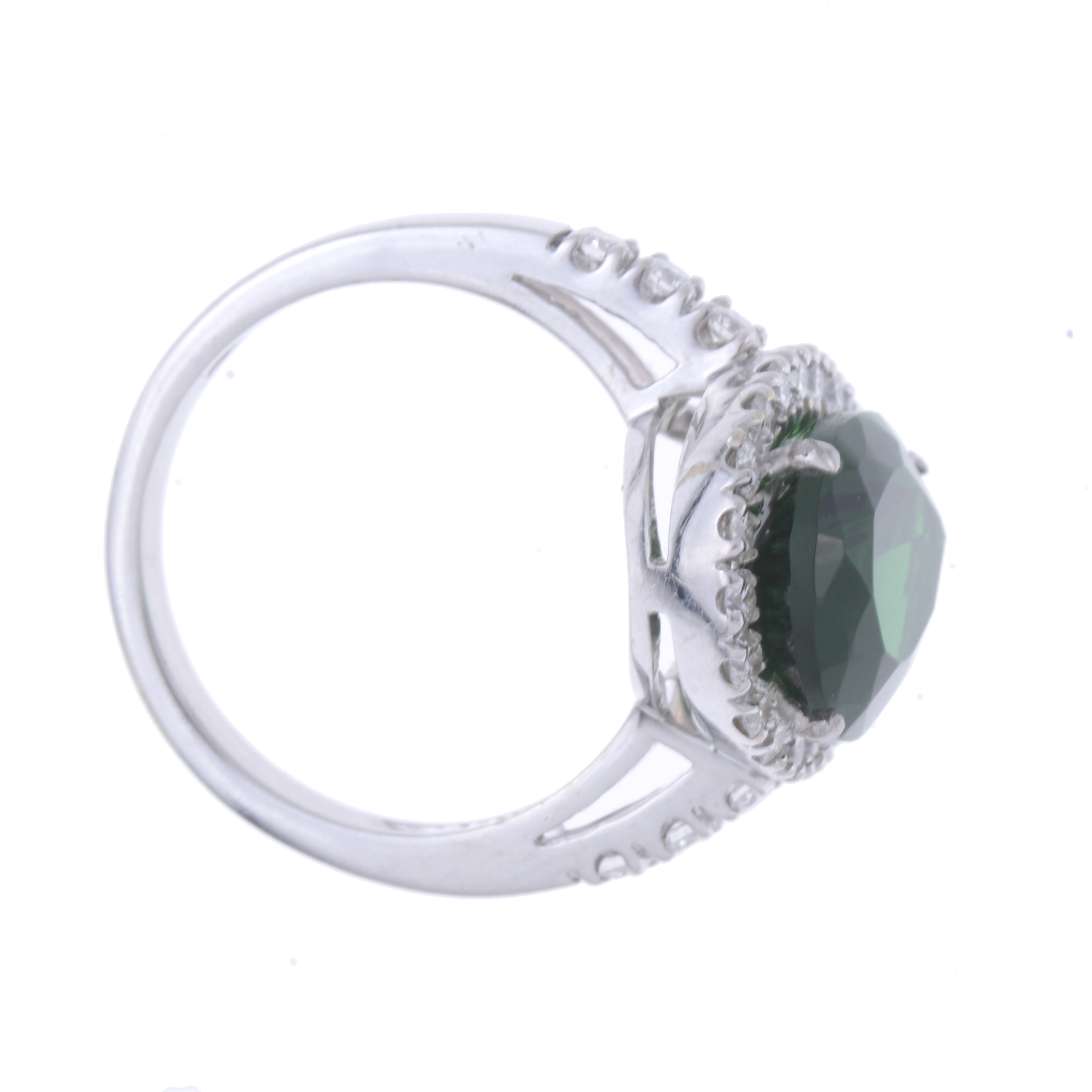 SORTIJA CON TOPACIO VERDE Y DIAMANTES.