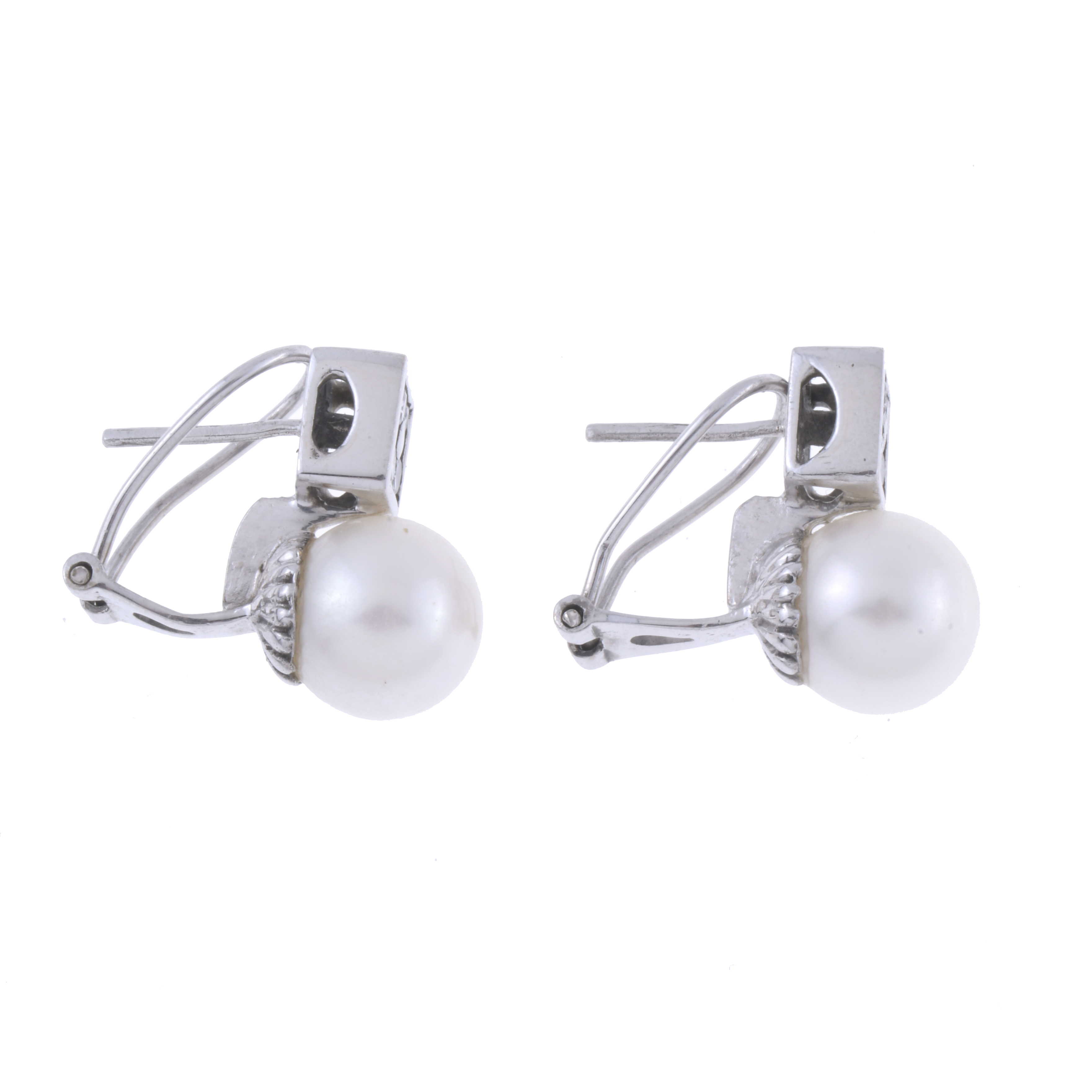 PENDIENTES DE PERLA Y DIAMANTES.