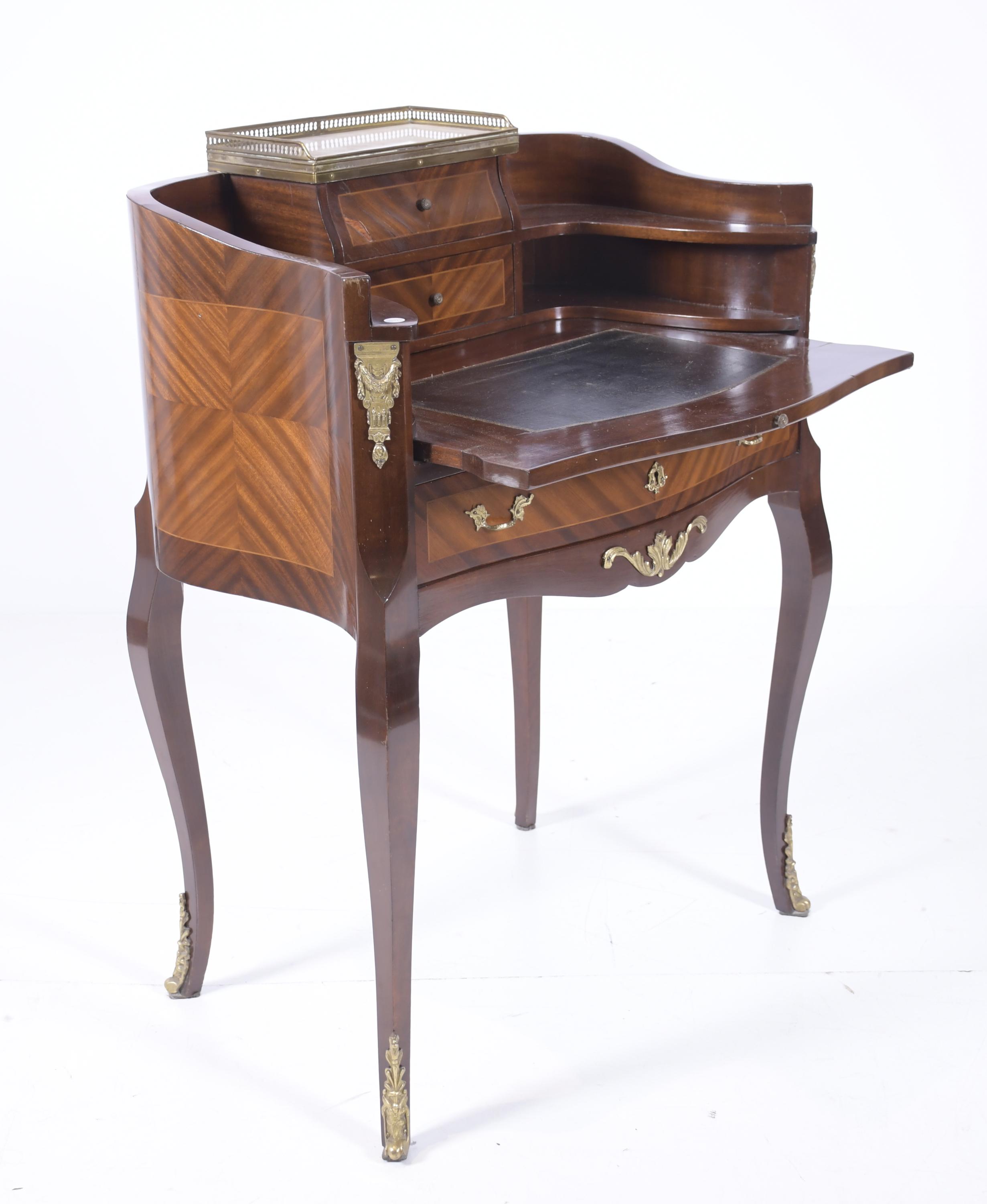 BUREAU DE PENTE ESTILO TRANSICIÓN, LOUIS XV-LOUIS XVI. CIRC