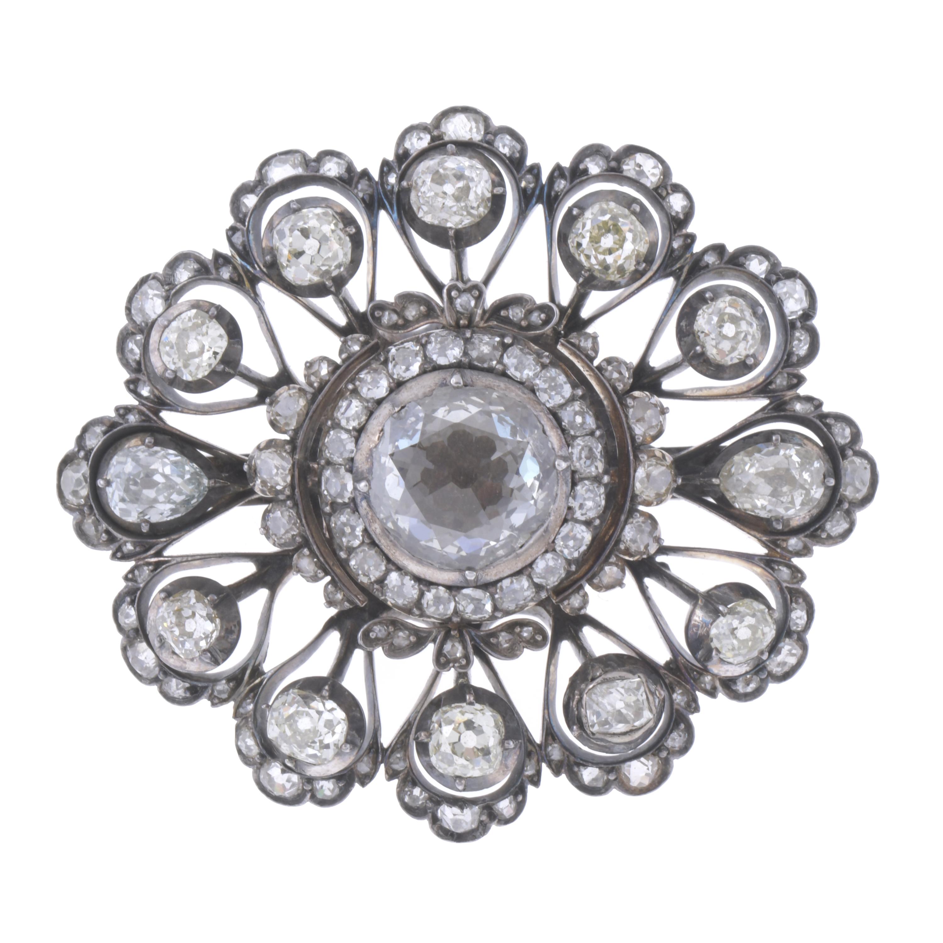 BROCHE CON DIAMANTES CIRCA 1830-1840.  ÉPOCA REGENCIA MARIA