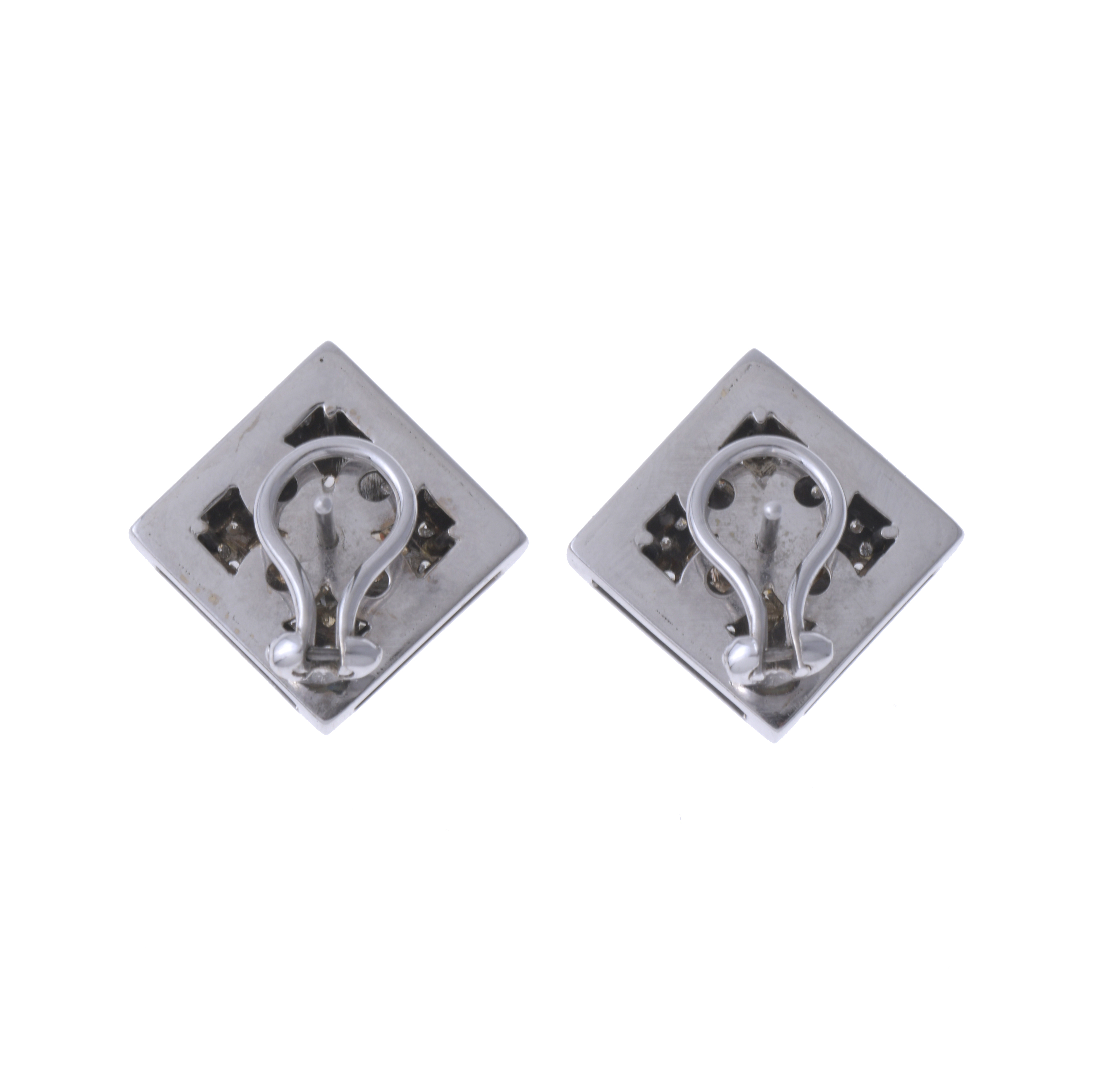 PENDIENTES CON DIAMANTES.