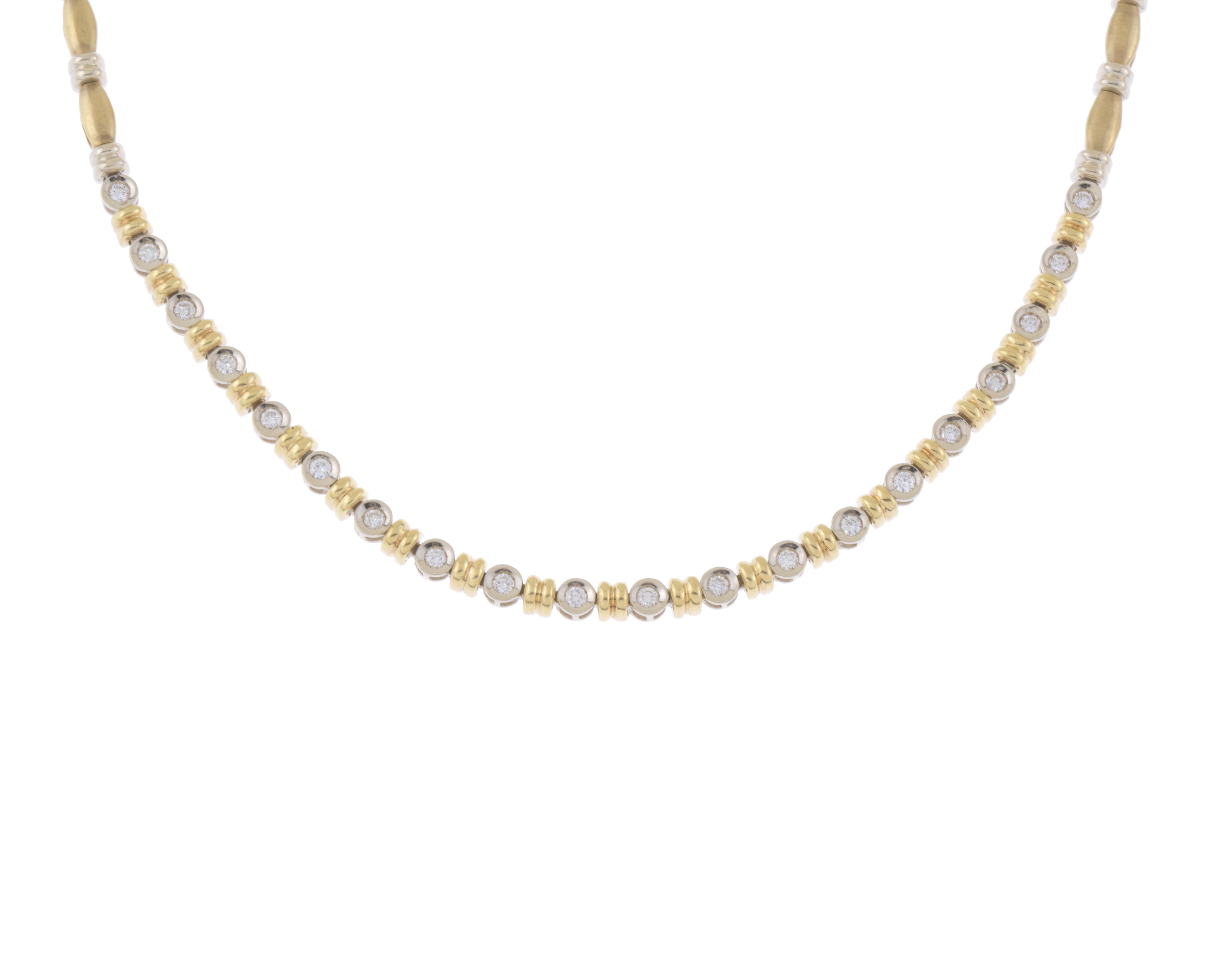 GARGANTILLA CON DIAMANTES.