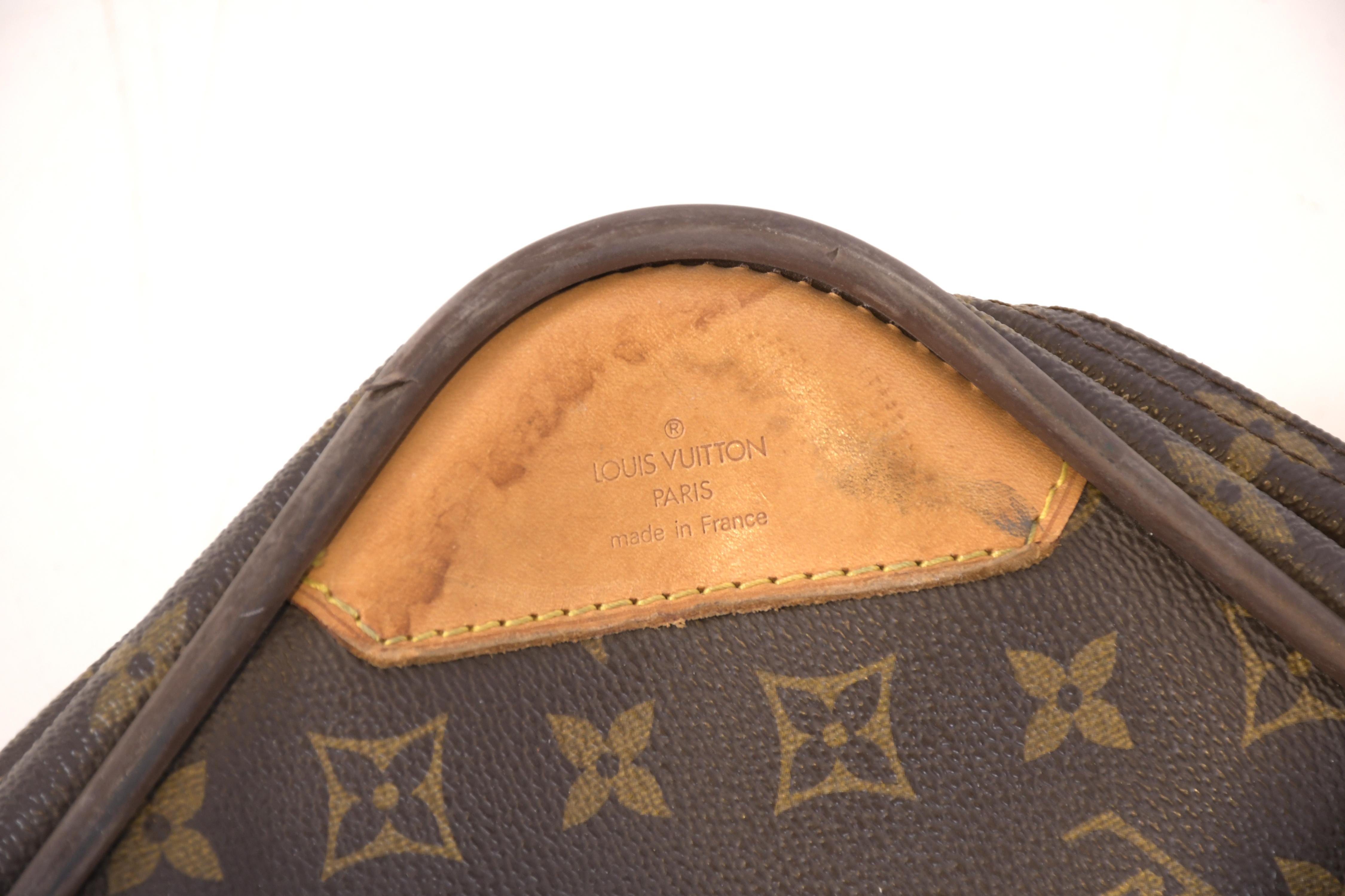 LOUIS VUITTON. MALETA MODELO "SATÉLITE 65".