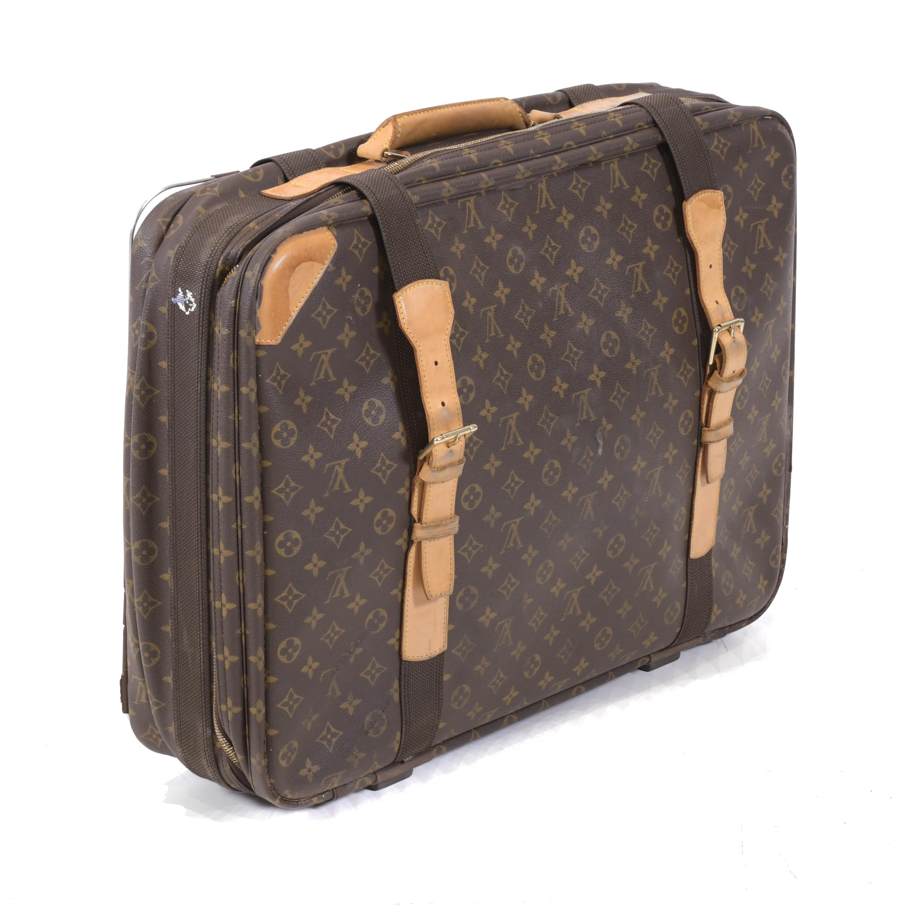 LOUIS VUITTON. MALETA MODELO "SATÉLITE 65".