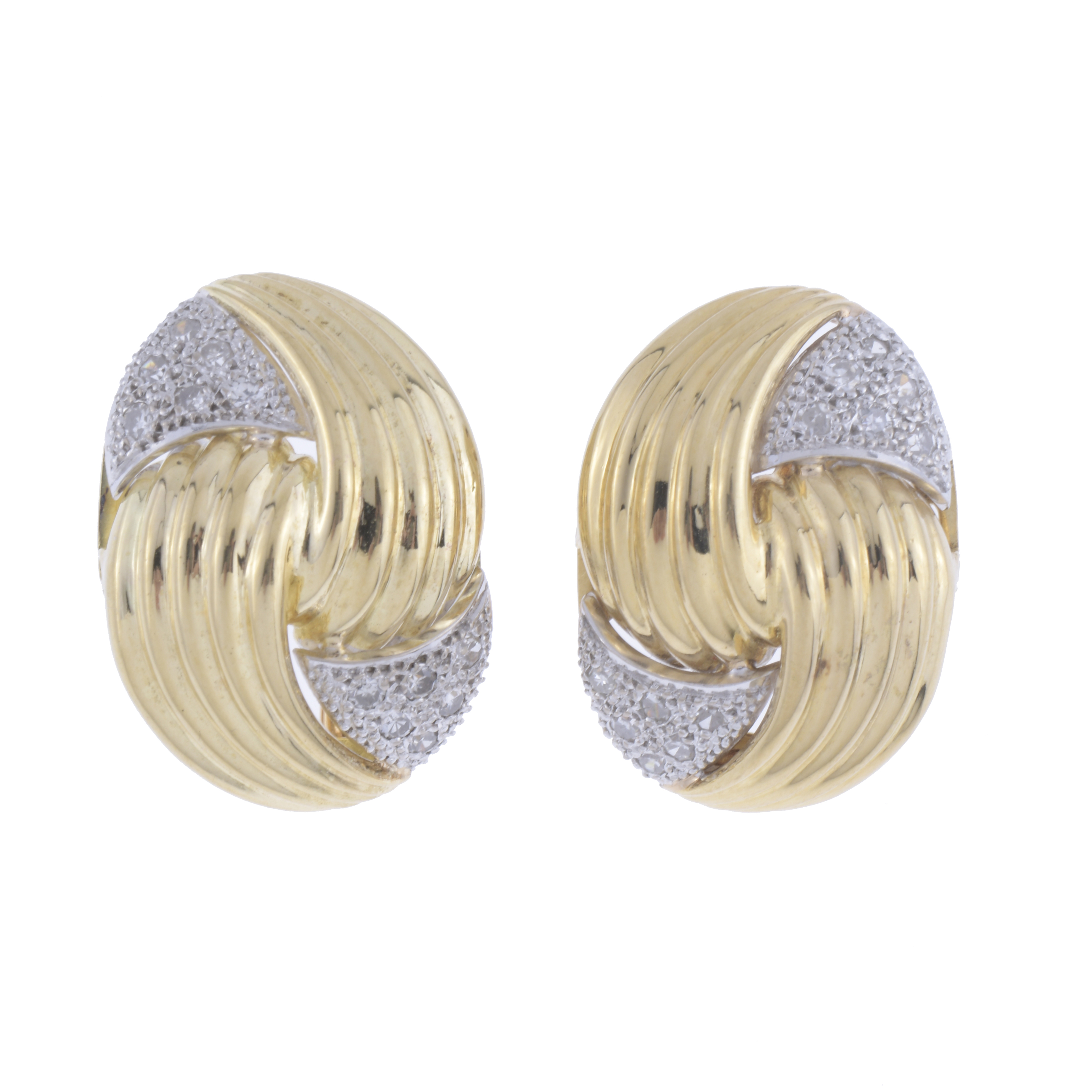 PENDIENTES EN ORO Y DIAMANTES