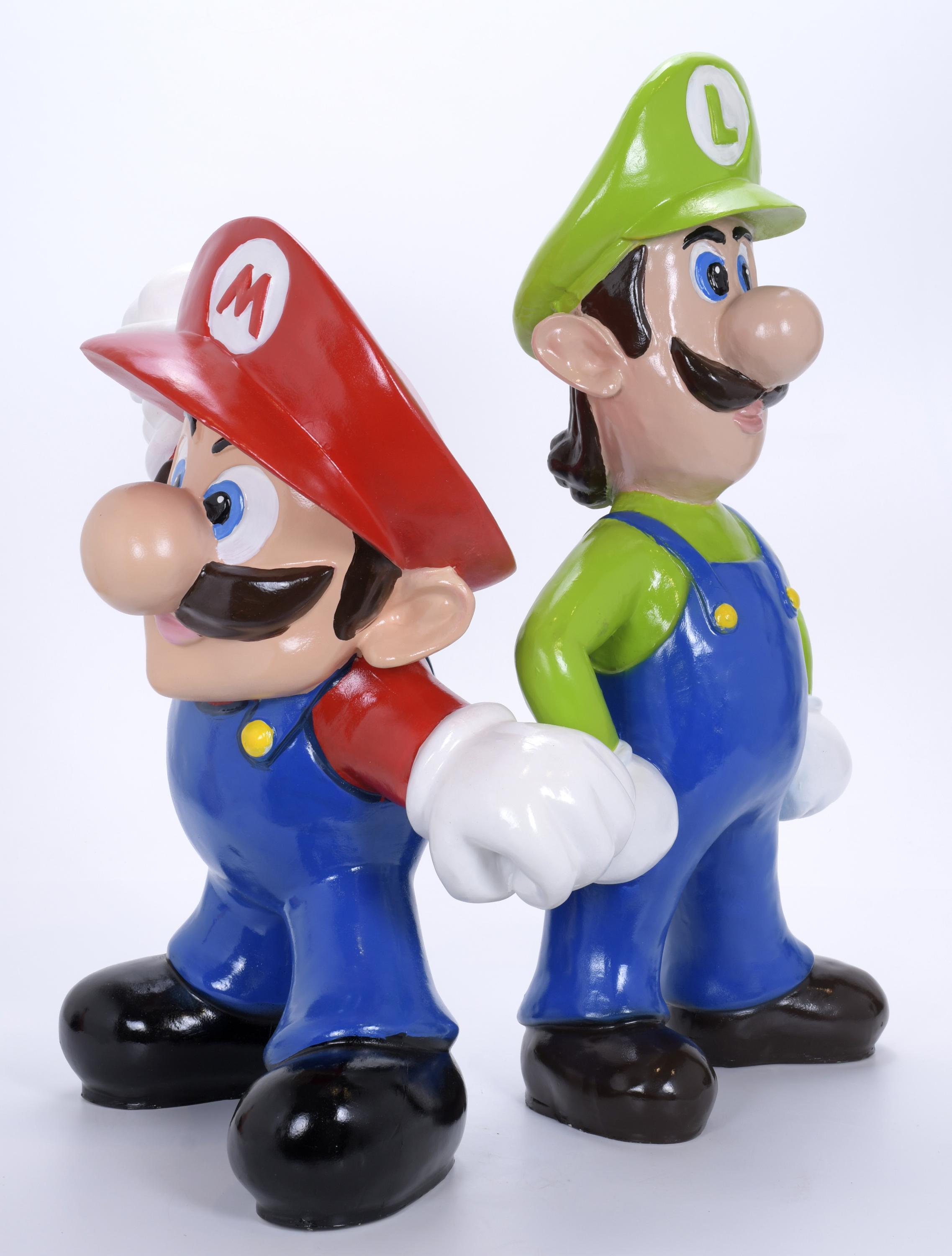 "MARIO Y LUIGI".