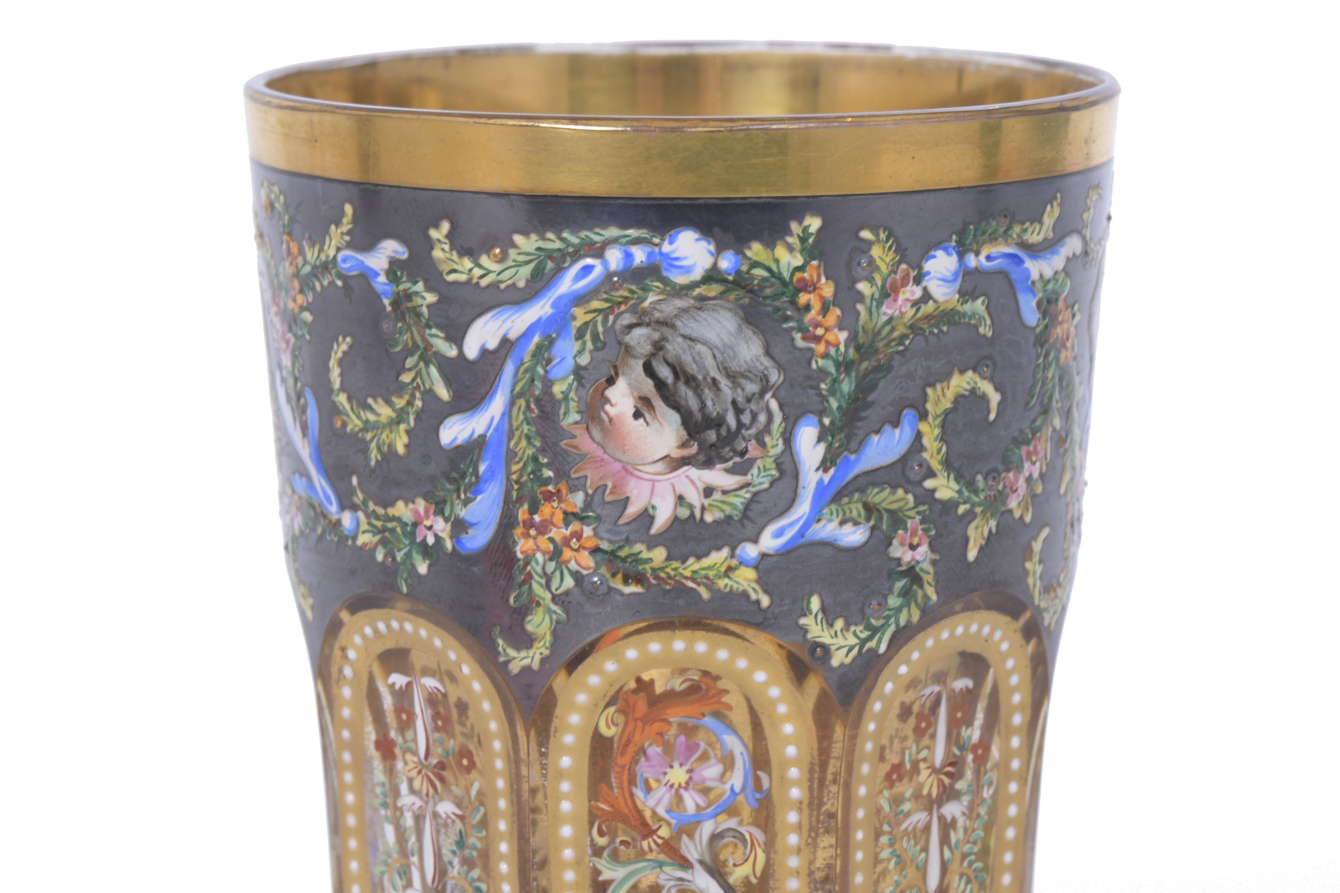 VASO EN CRISTAL DE BOHEMIA, SIGLO XIX.