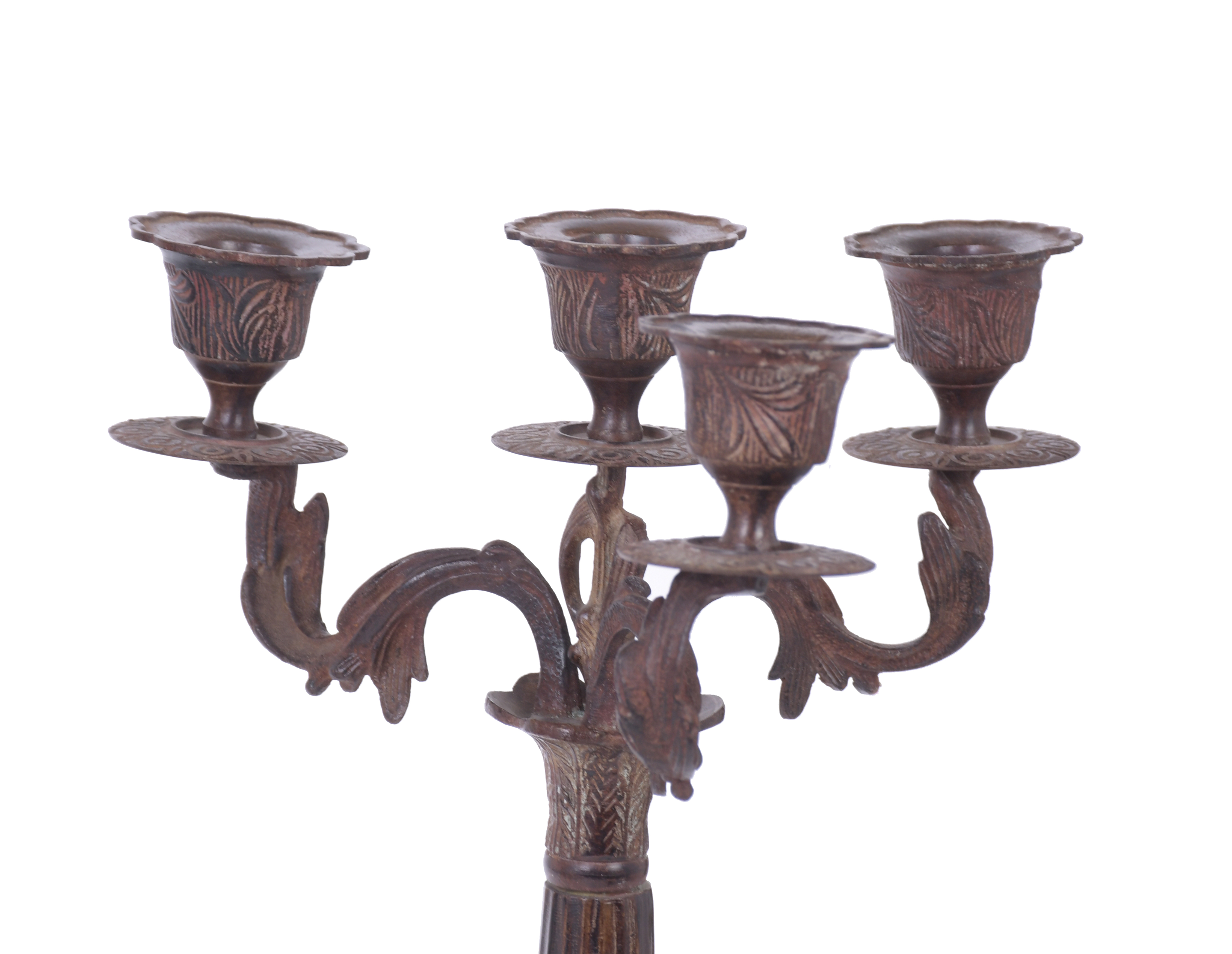 PAREJA DE CANDELABROS ESTILO LOUIS PHILIPPE, SIGLO XX. 